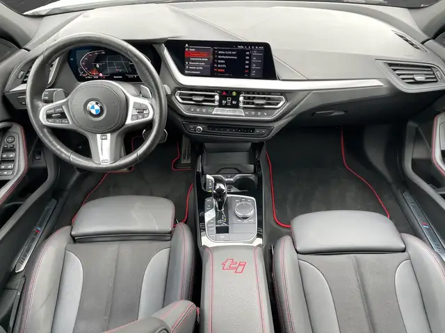 BMW M view 8