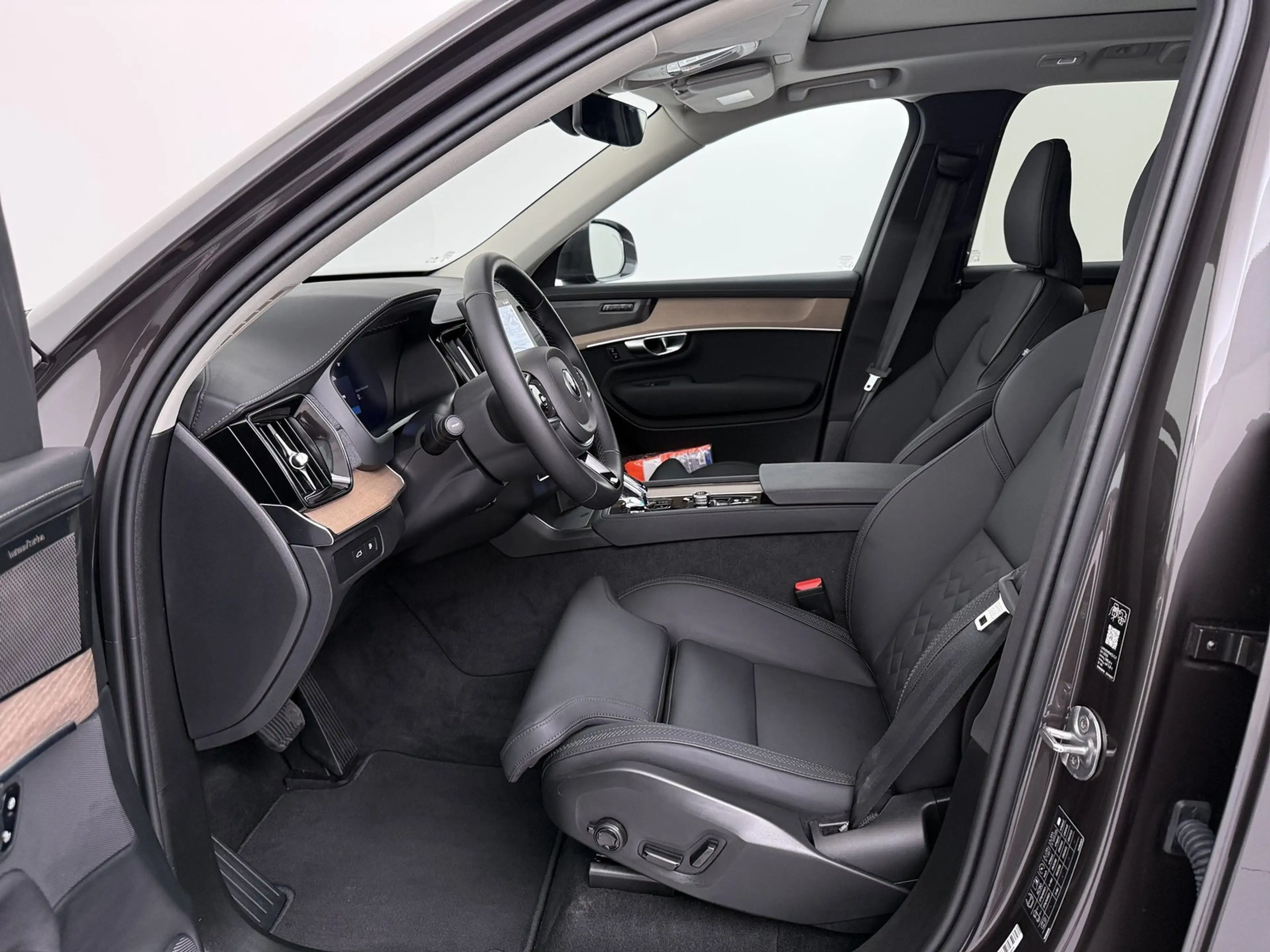 Volvo XC90 T8 Plus Bright AWD — photo 12