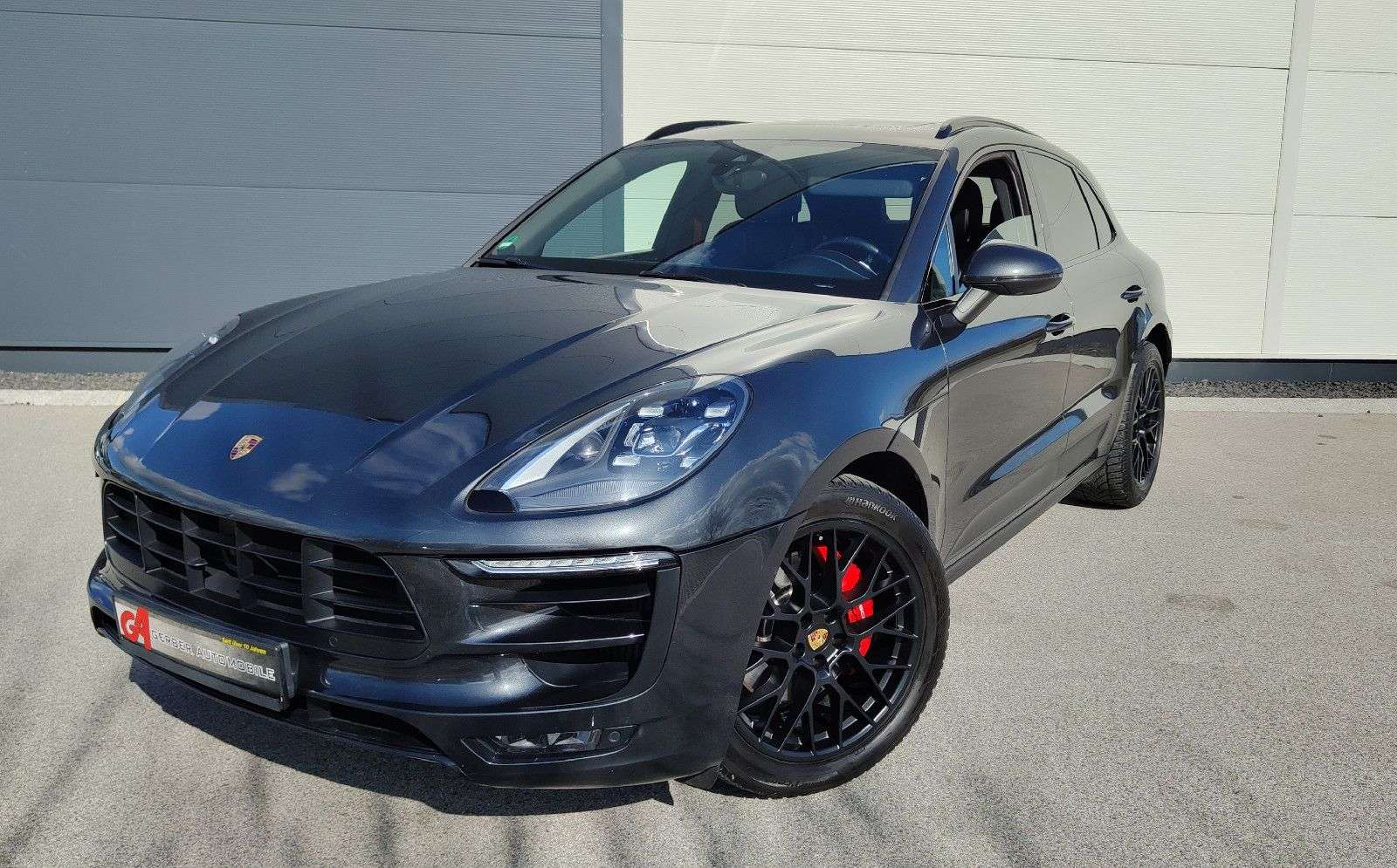 Second hand Porsche Macan 