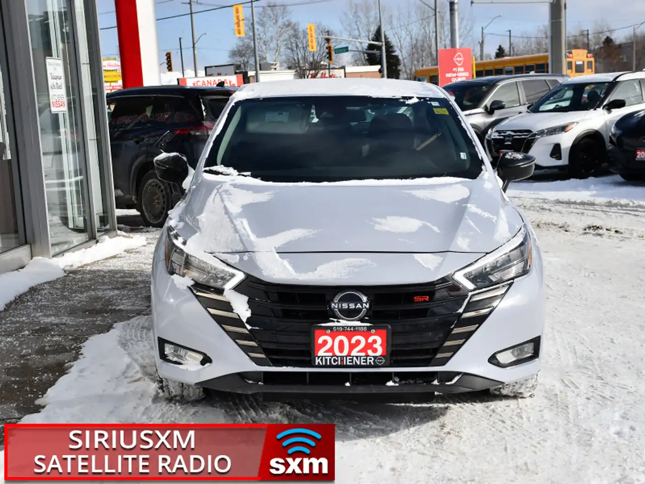 Nissan Versa снимка Nissan Versa