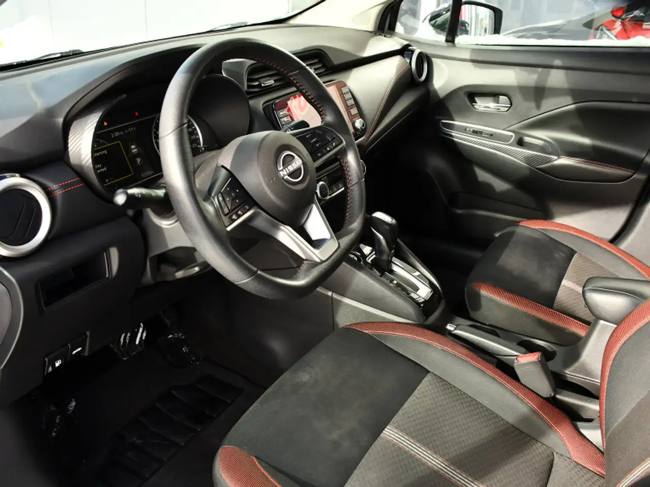 Nissan Versa снимка Nissan Versa