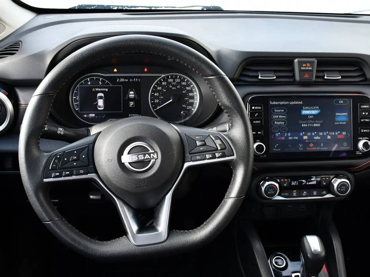 Nissan Versa снимка Nissan Versa
