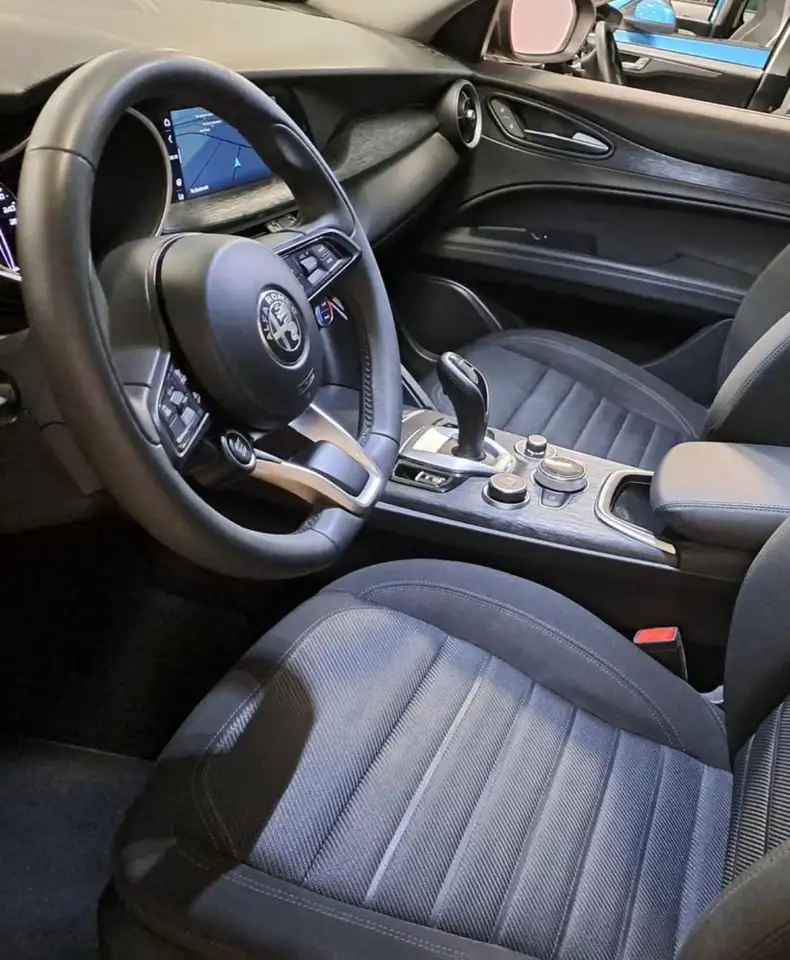 Alfa Romeo Stelvio 2021
