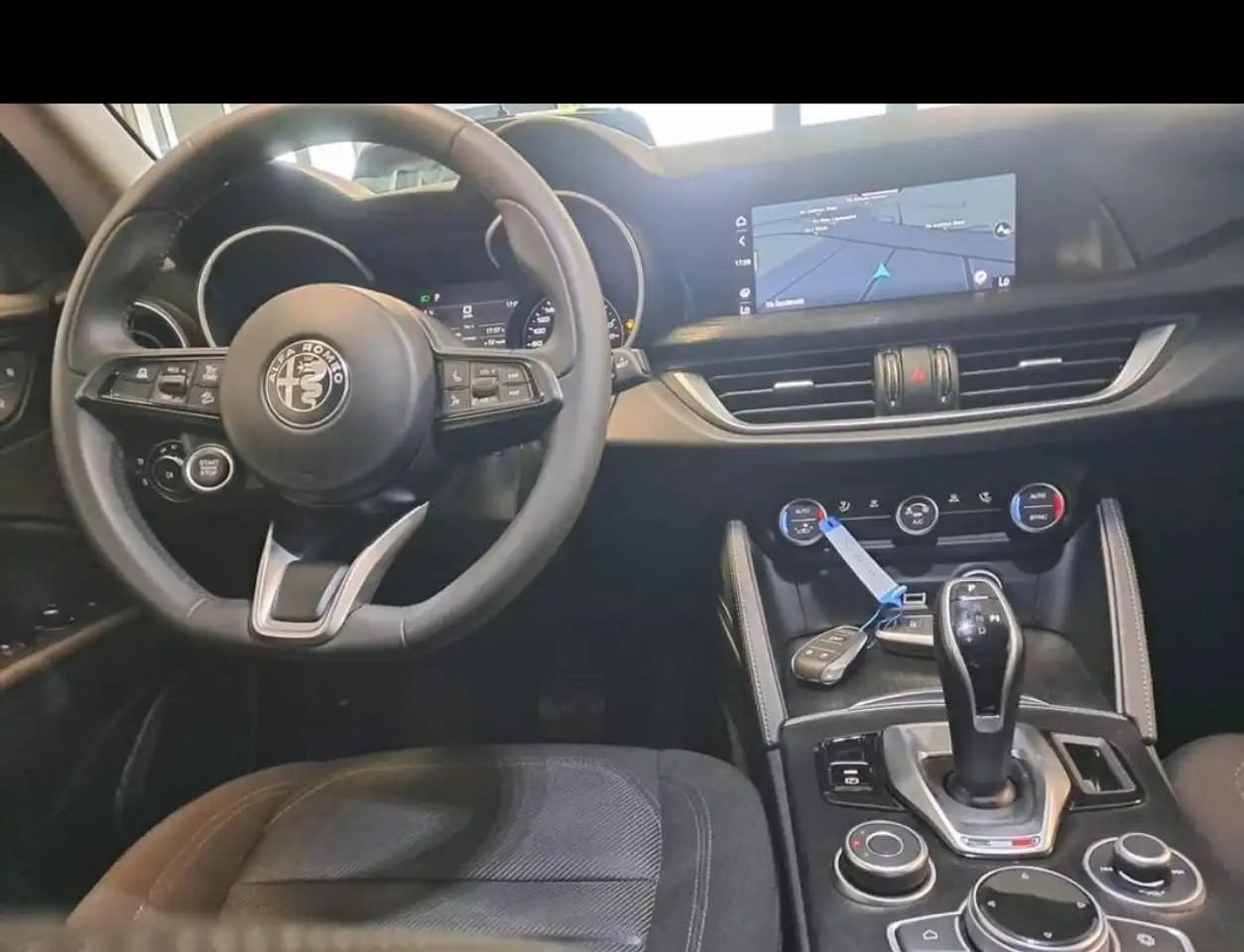 Alfa Romeo Stelvio 2021