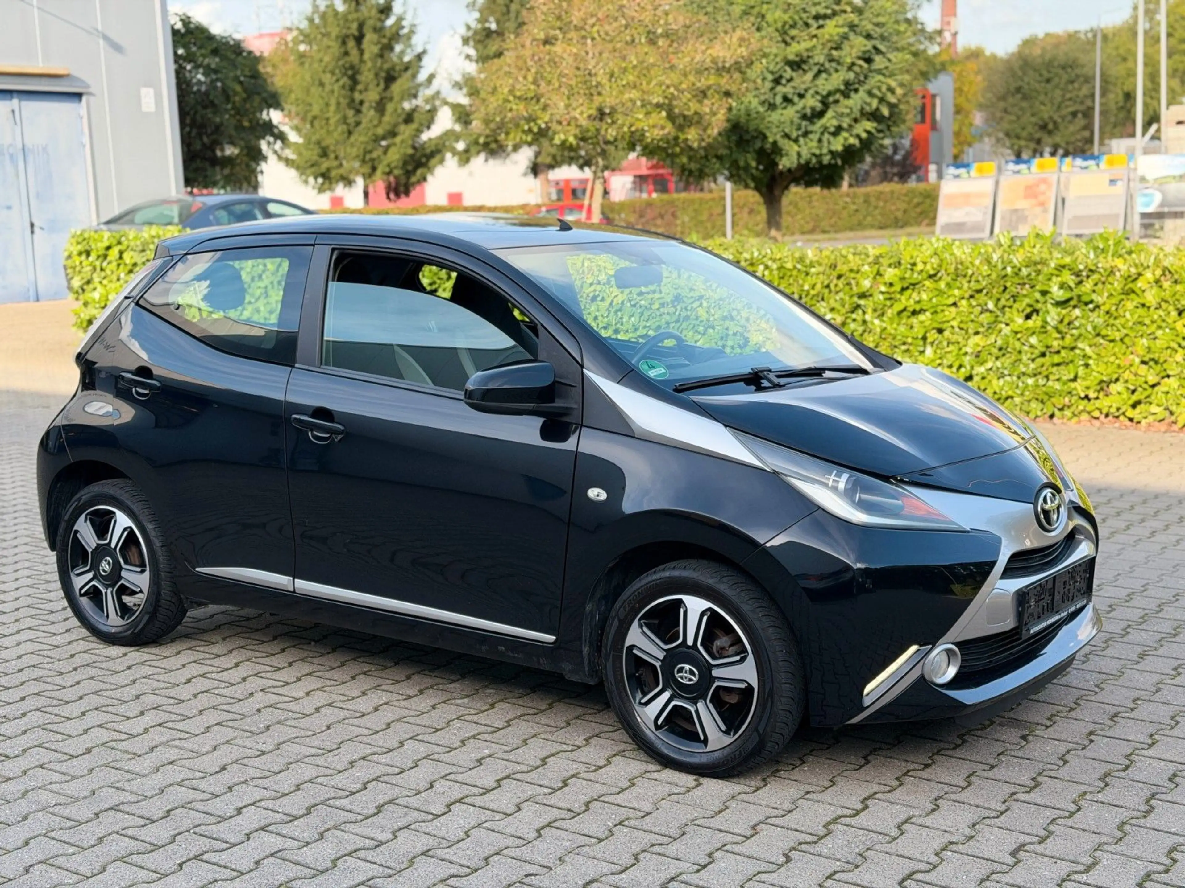 Toyota Aygo AYGO *x-clusiv *Kamera *Navi *Touchscreen*