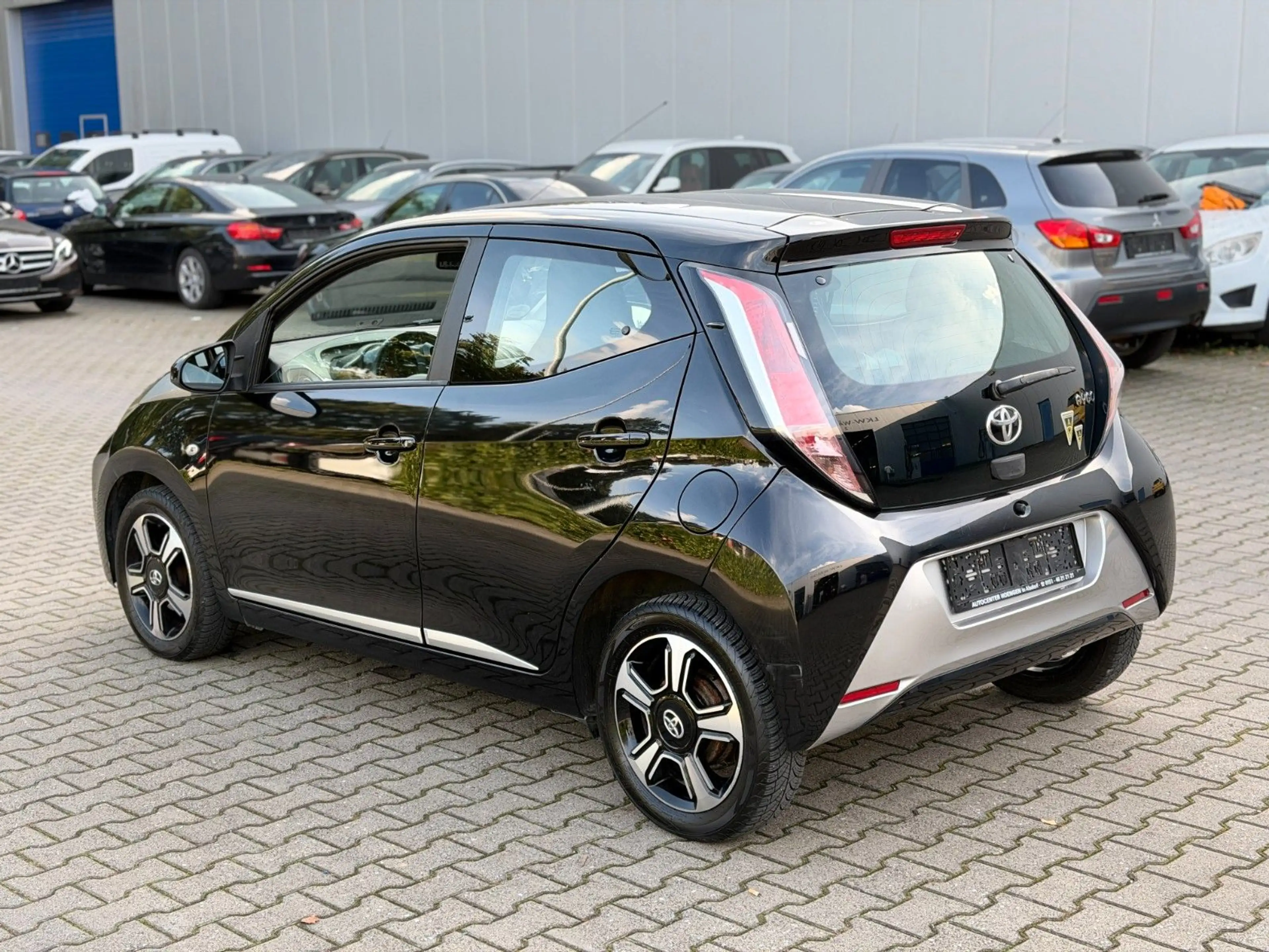 Toyota Aygo AYGO *x-clusiv *Kamera *Navi *Touchscreen* — photo 12
