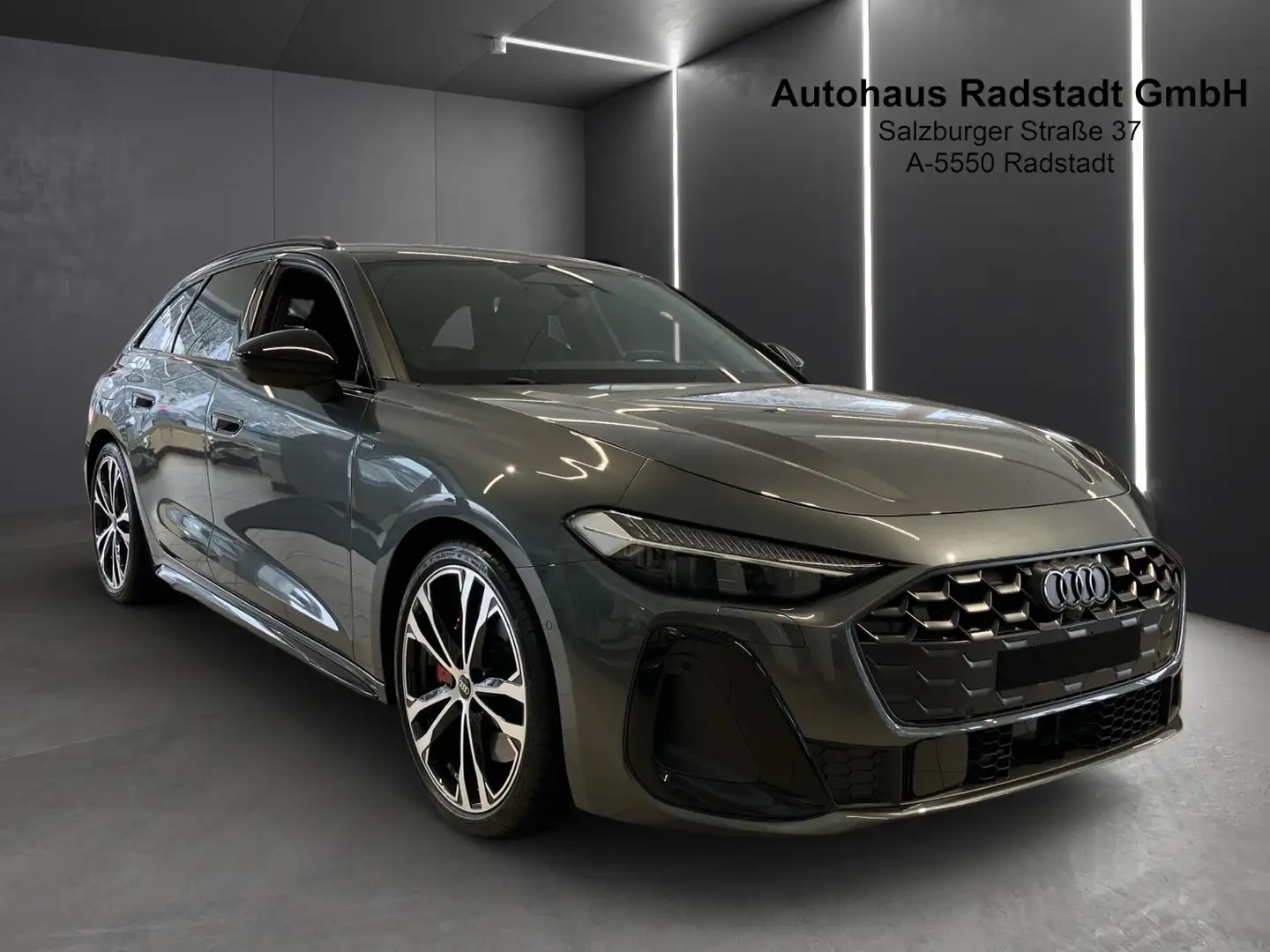 Audi A5 TFSI e-hybrid quattro 220 kW Grau - 2