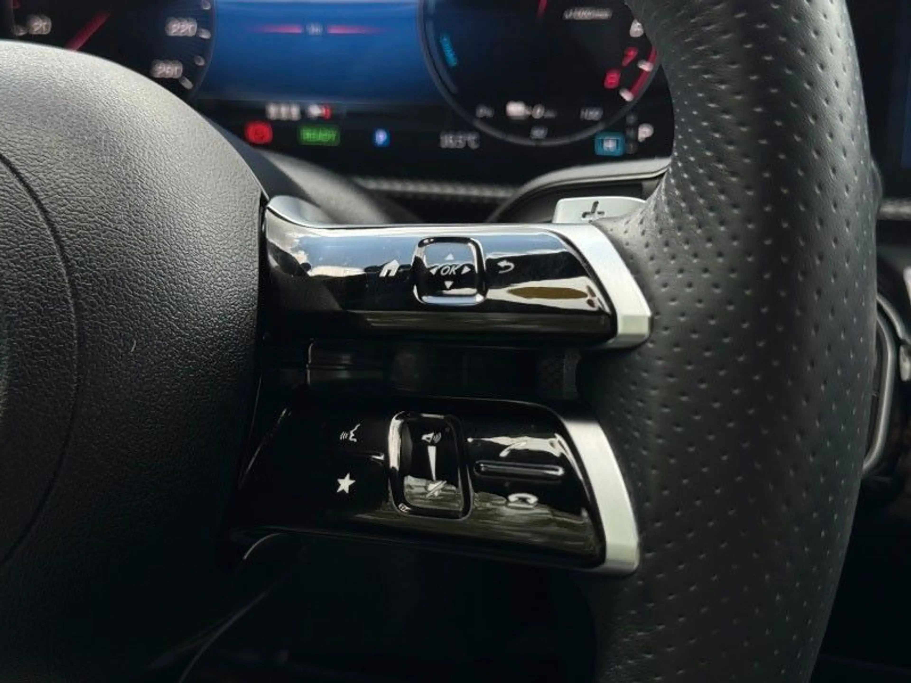 Mercedes-Benz A 250 A A 250 e — photo 14