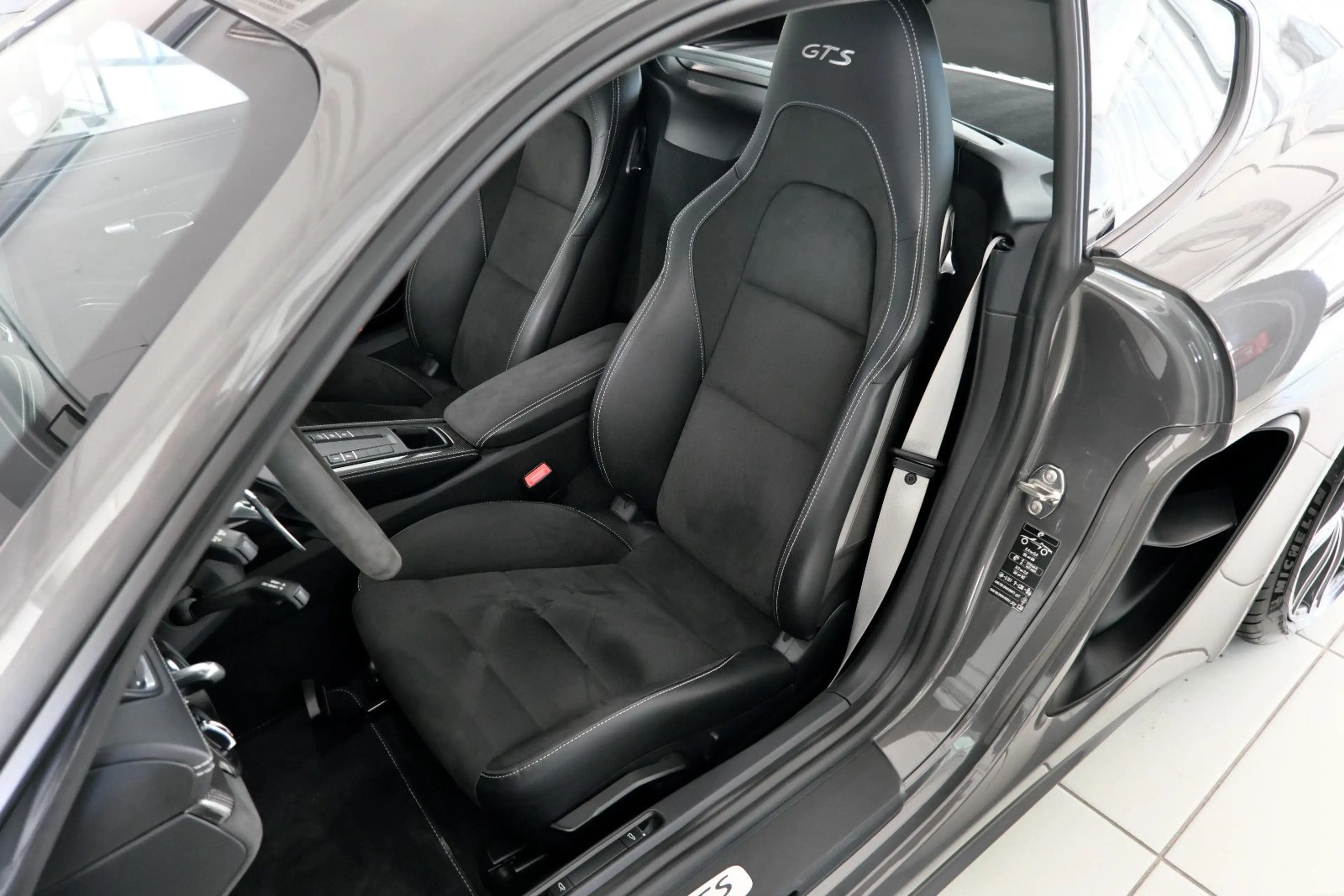 Porsche Cayman 4.0 GTS PDK Burmester GTS-Interieur DE-FZ — photo 9