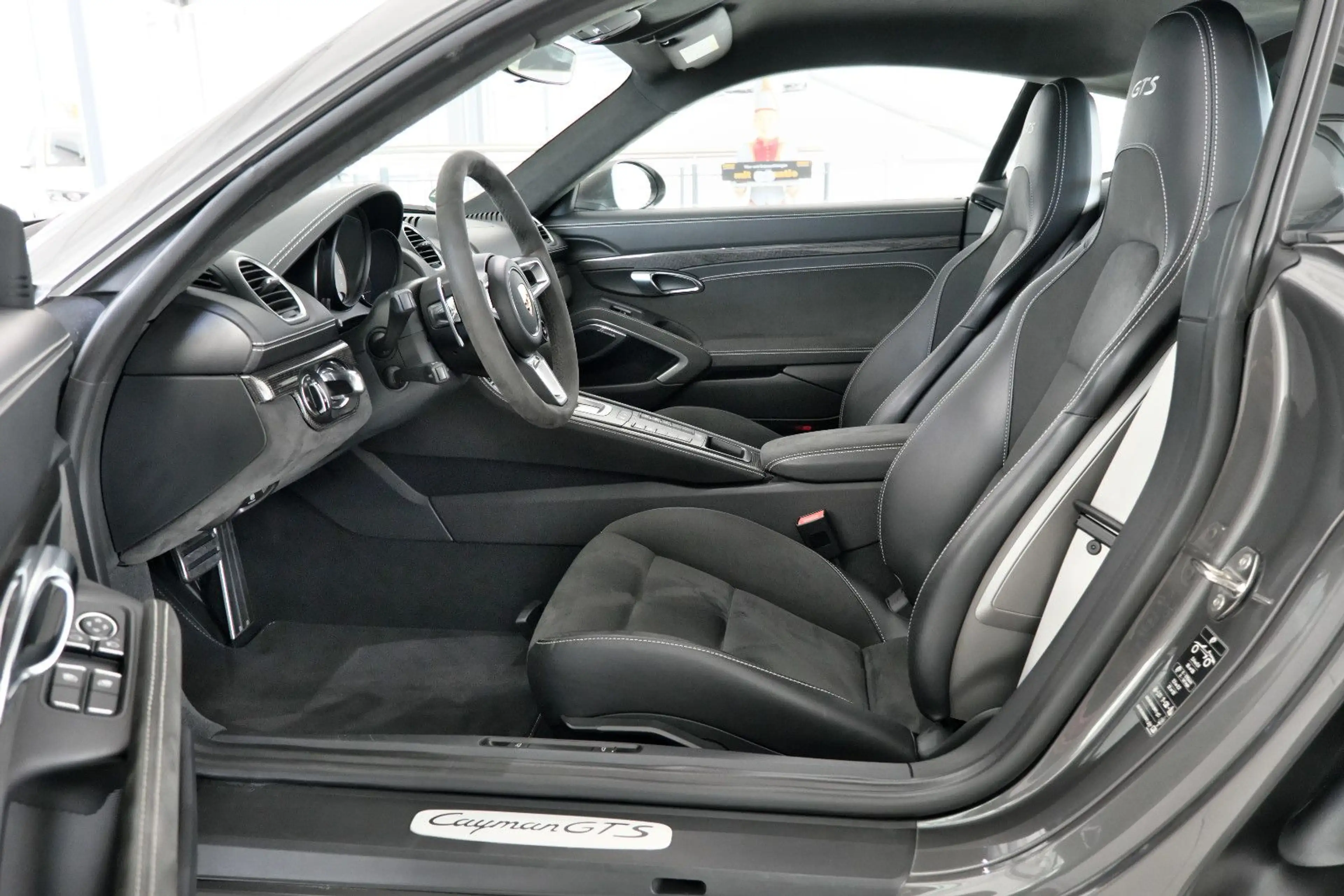 Porsche Cayman 4.0 GTS PDK Burmester GTS-Interieur DE-FZ — photo 8