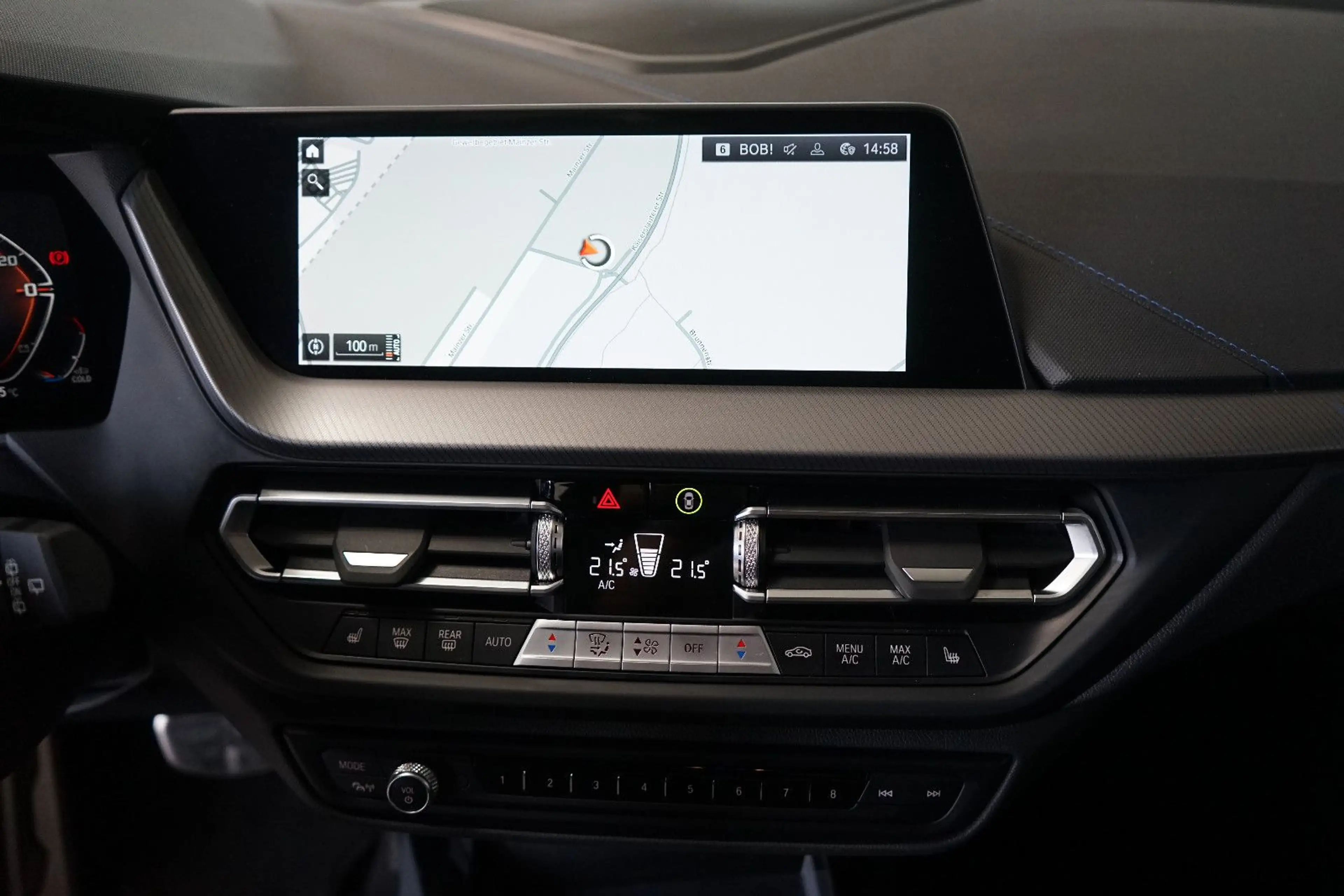 BMW 135 i xDrive 19"+HUD+Kamera+ACC+HarmanKardon+SHZ — photo 15
