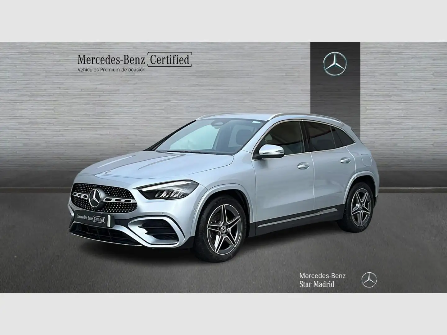Mercedes-Benz GLA 200 D Plateado - 1