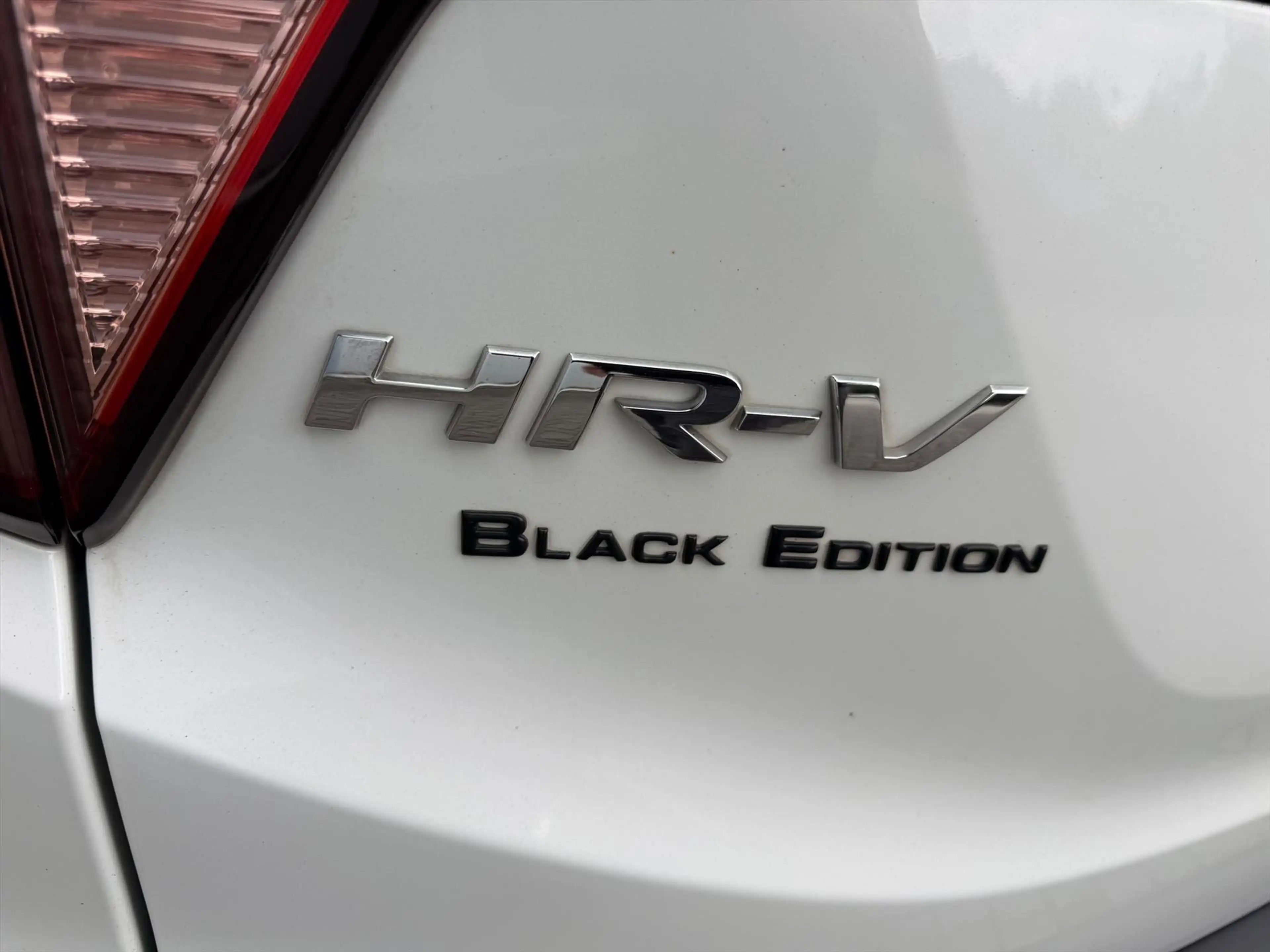 Honda HR-V 1.5 CVT Executive Black Edition | Cam | Panoramada — photo 7