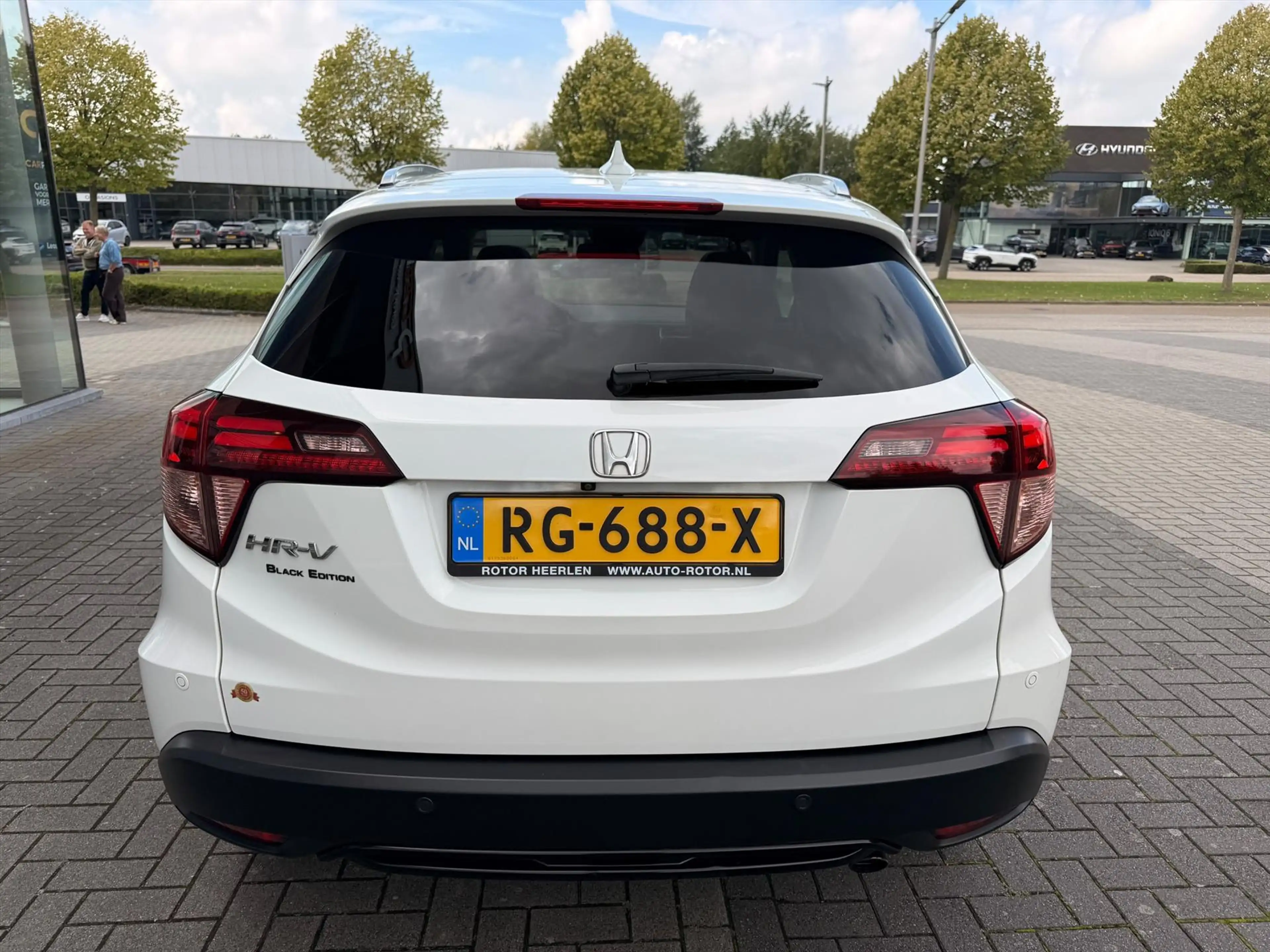 Honda HR-V 1.5 CVT Executive Black Edition | Cam | Panoramada — photo 6