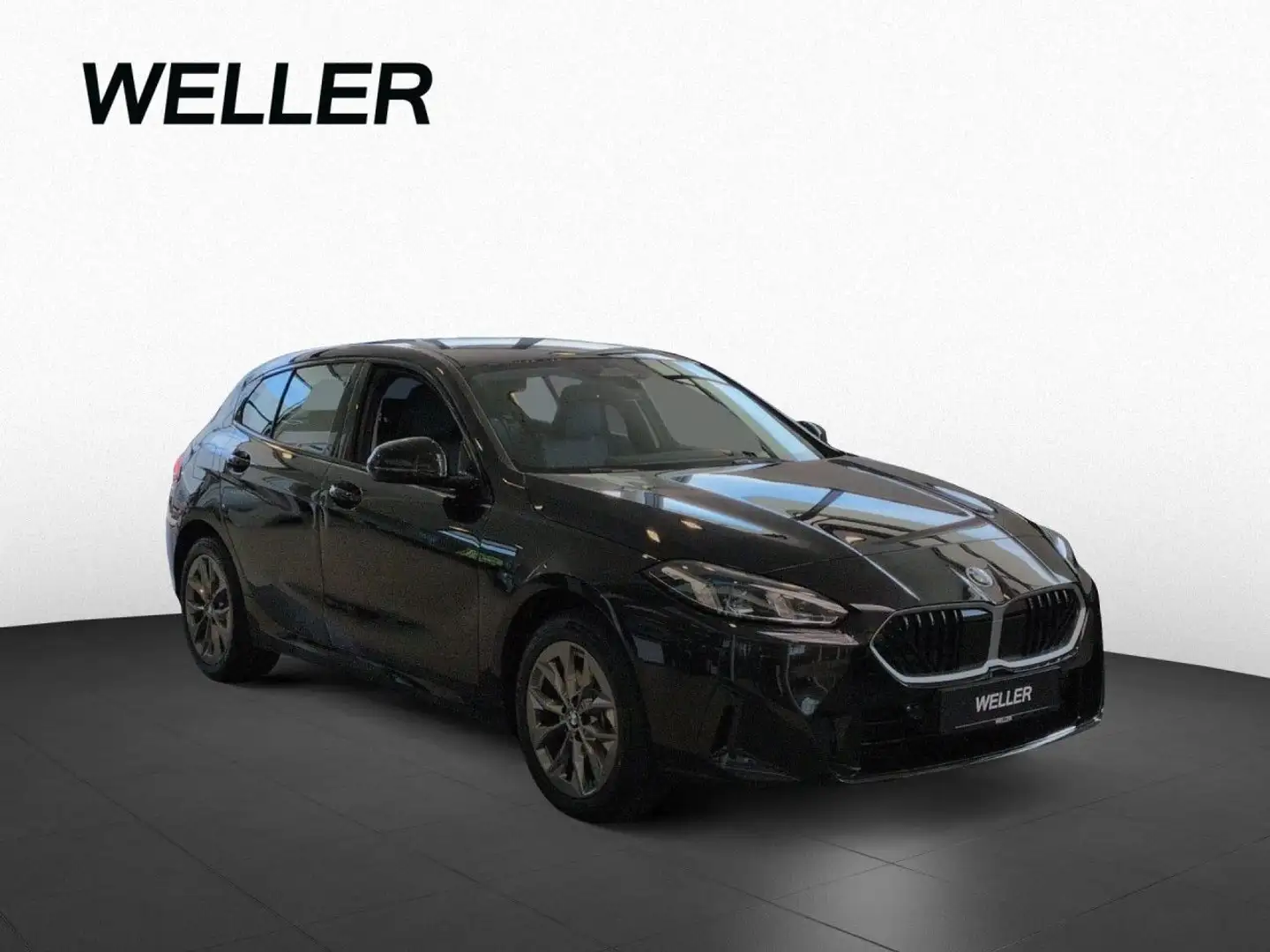 BMW 118 d Live+ DA PA SpoSi Navi LED Klima PDC Fekete - 2