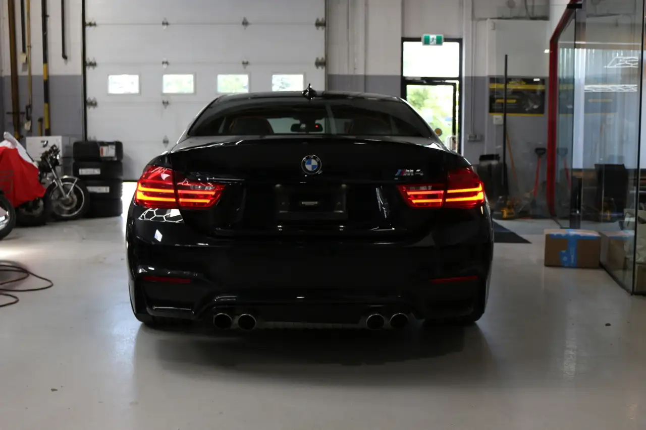 BMW M4 photo BMW M4