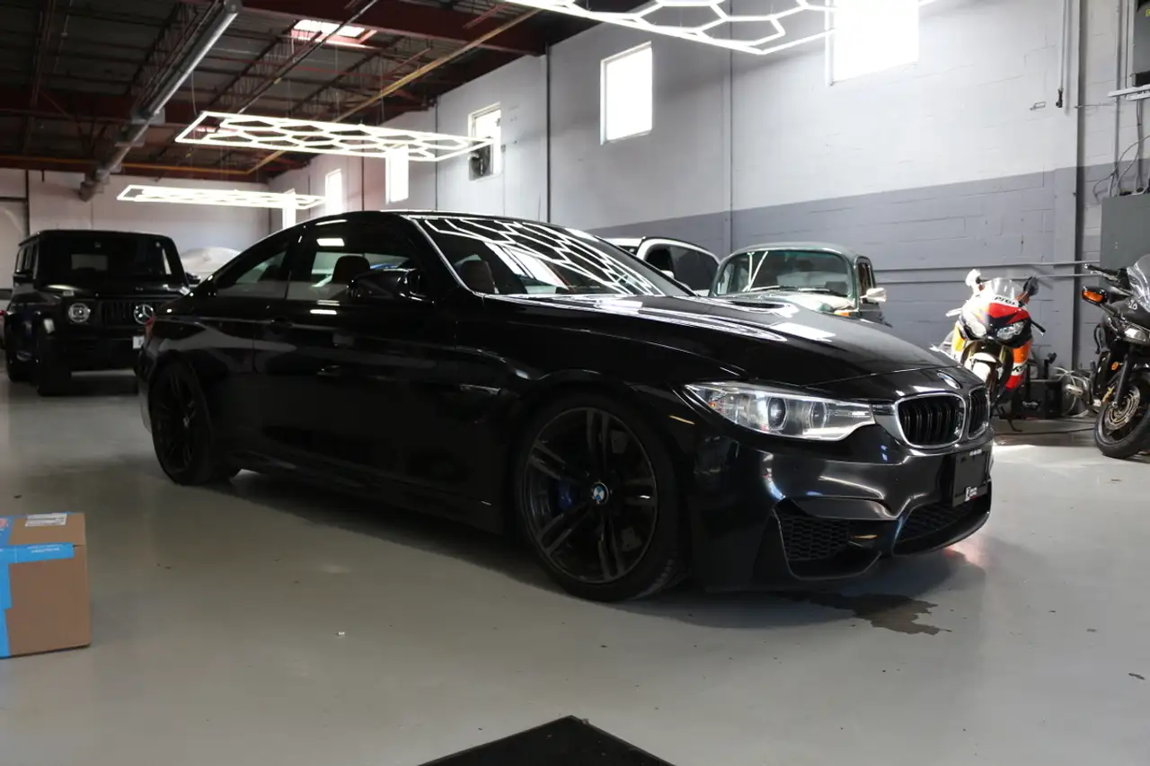 BMW M4 photo BMW M4