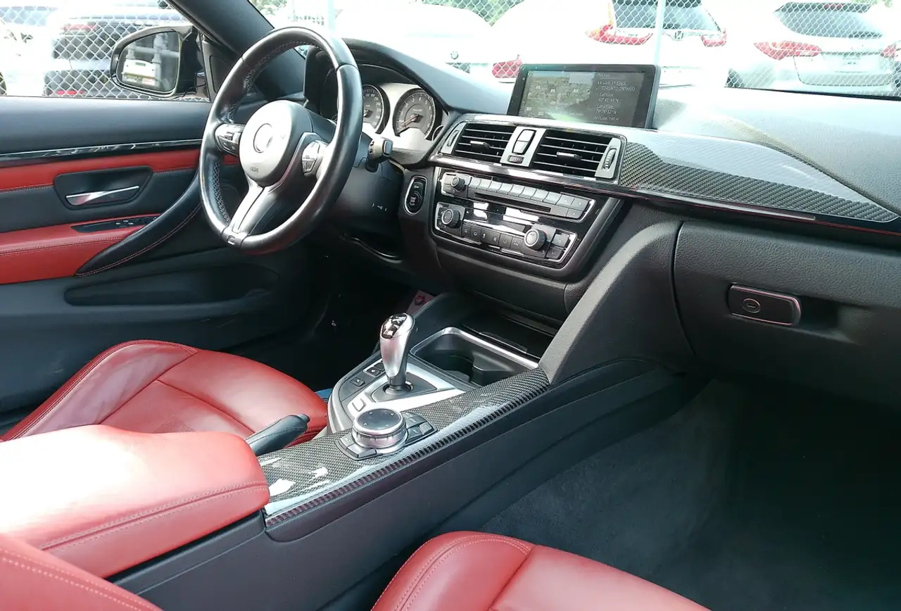 BMW M4 photo BMW M4