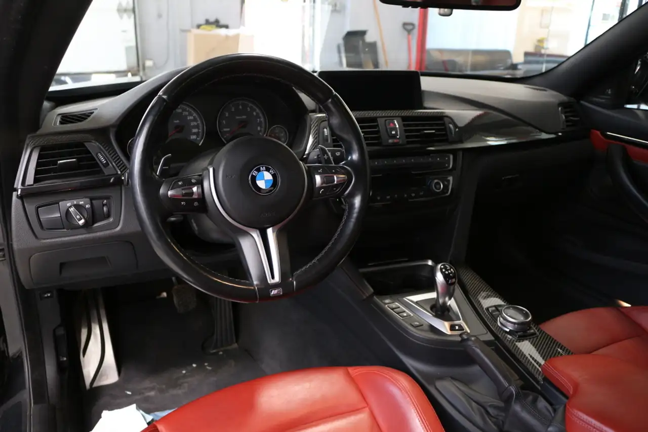 BMW M4 photo BMW M4