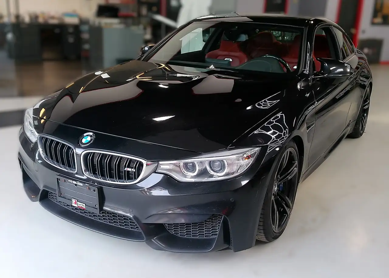 BMW M4 photo BMW M4