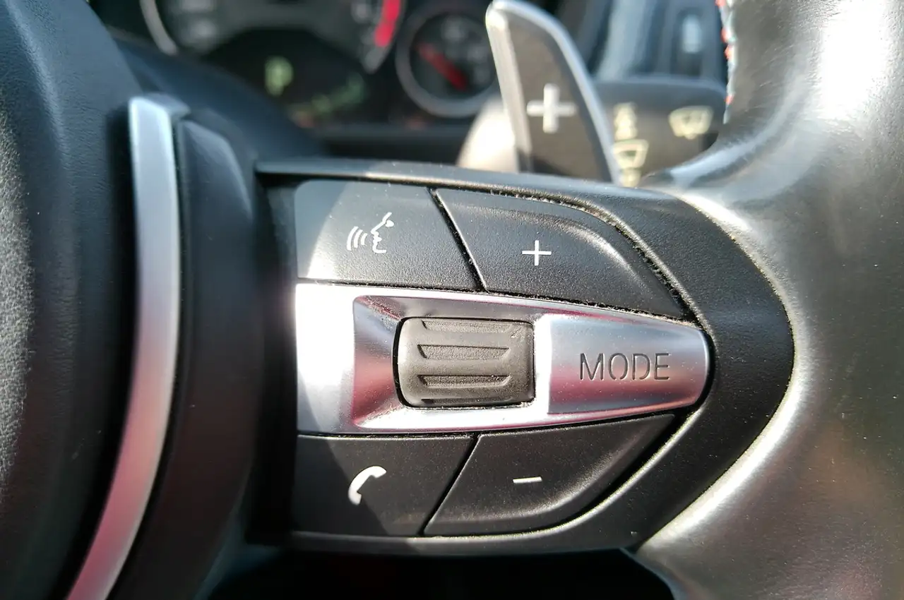 BMW M4 photo BMW M4
