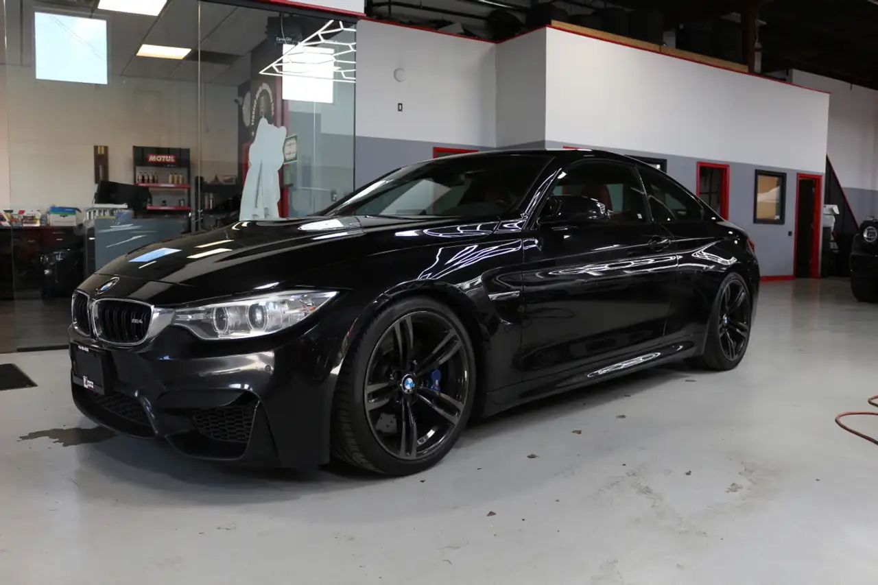 BMW M4 photo BMW M4