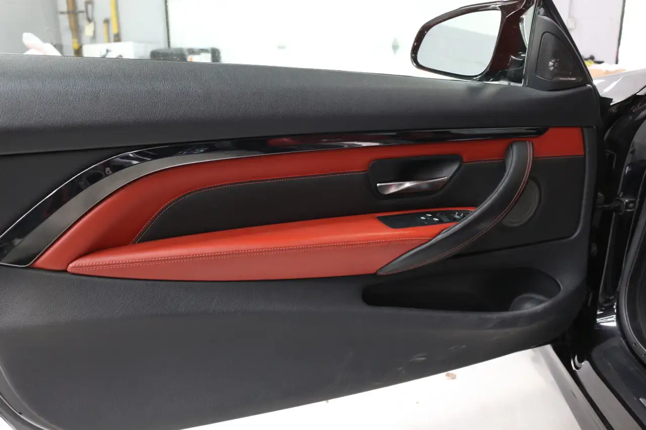BMW M4 photo BMW M4