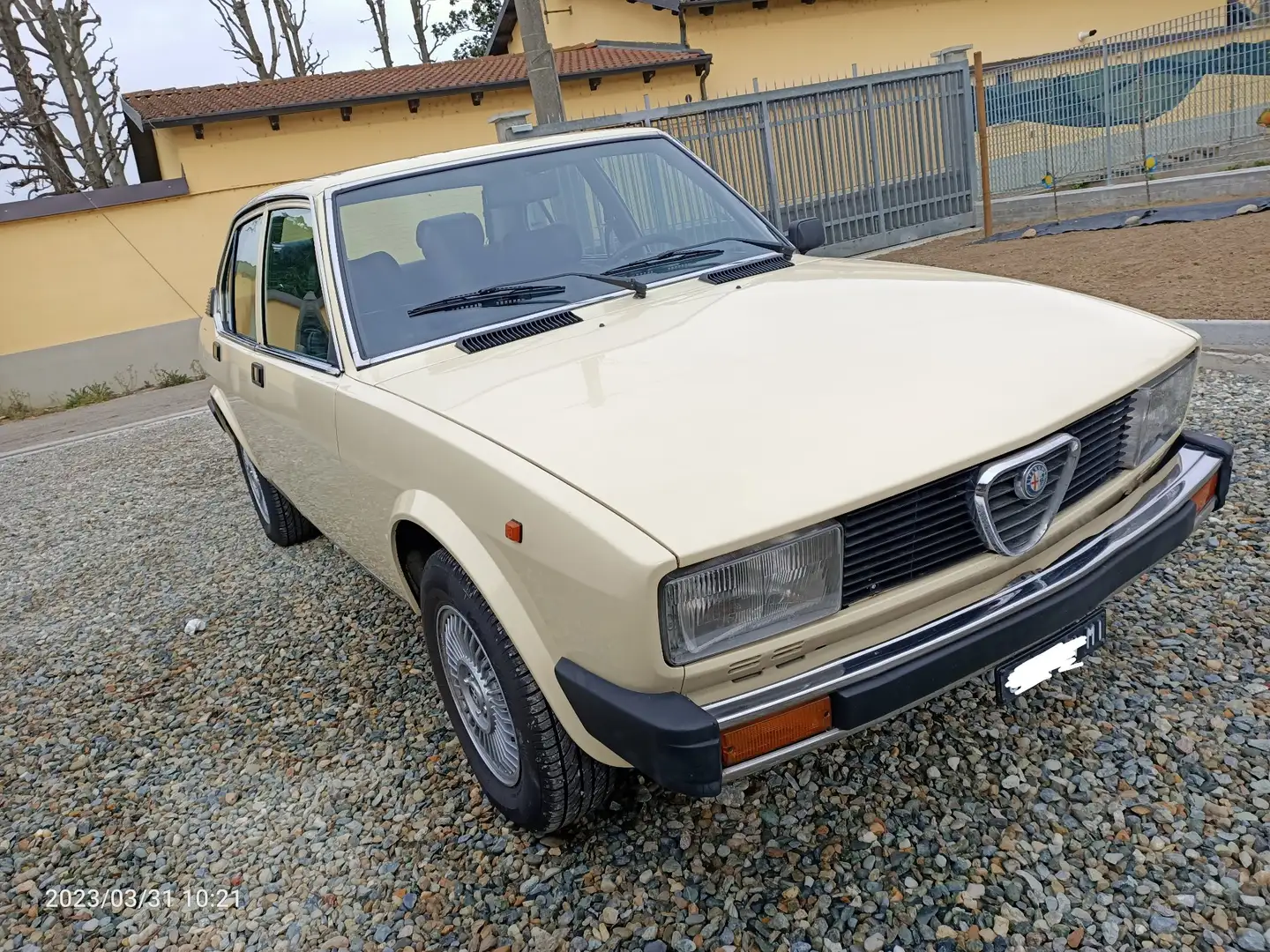 Alfa Romeo Alfetta 2.0 L - 1