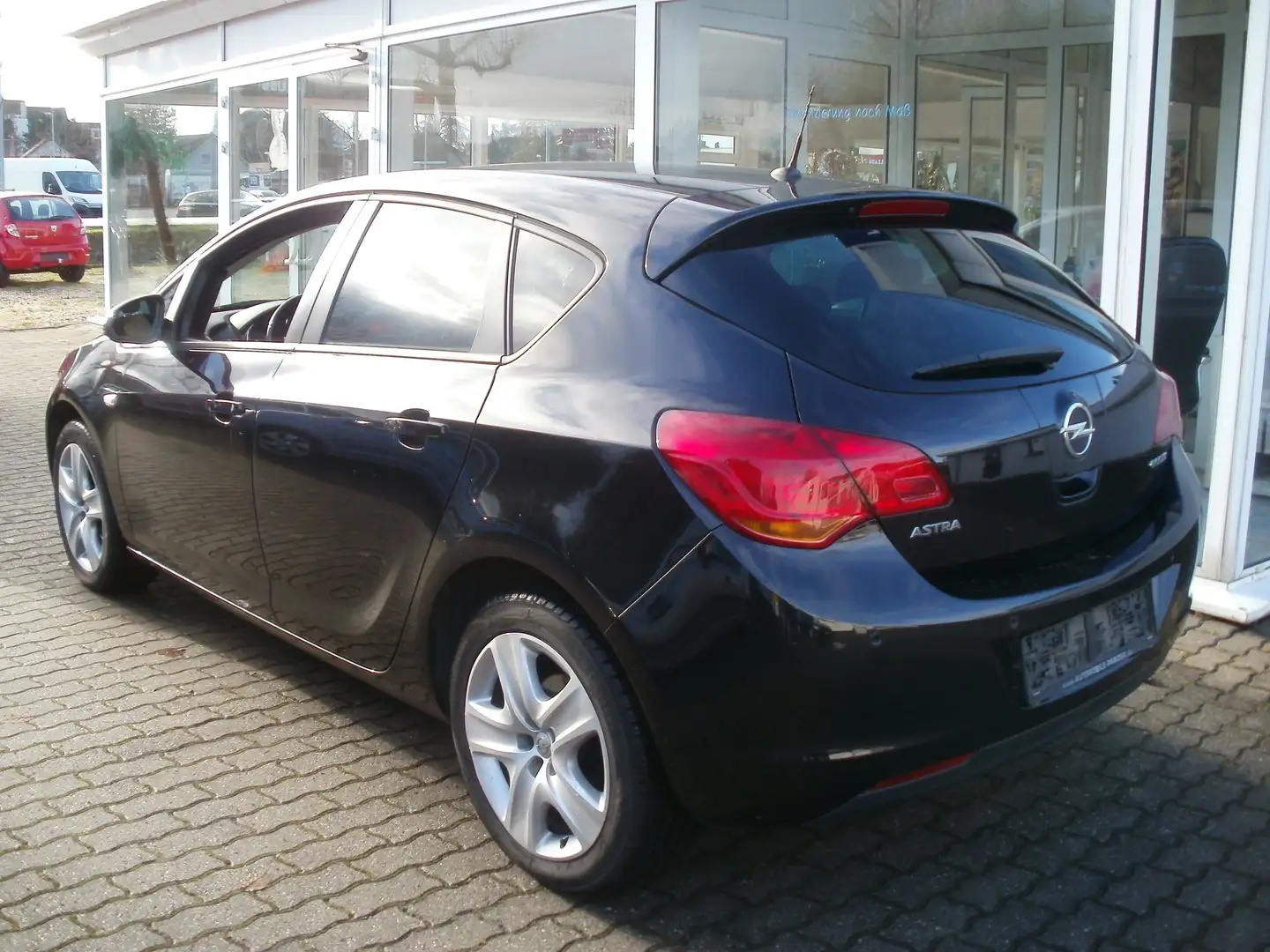 Opel Astra 1.4 ecoFLEX Design Edition Schwarz - 2