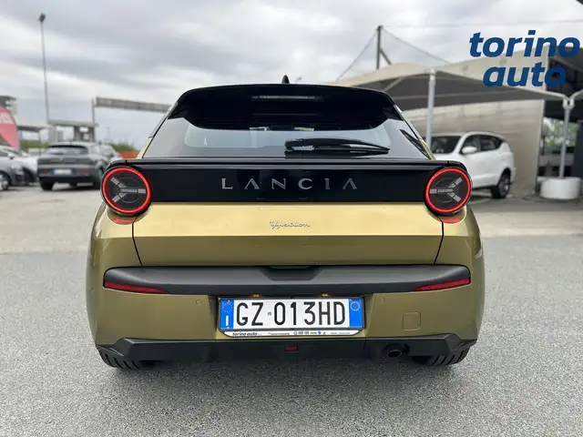 Lancia Ypsilon view 6