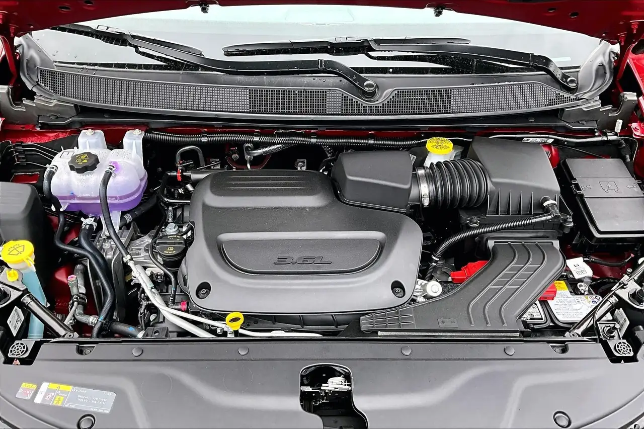 Chrysler Pacifica снимка Chrysler Pacifica