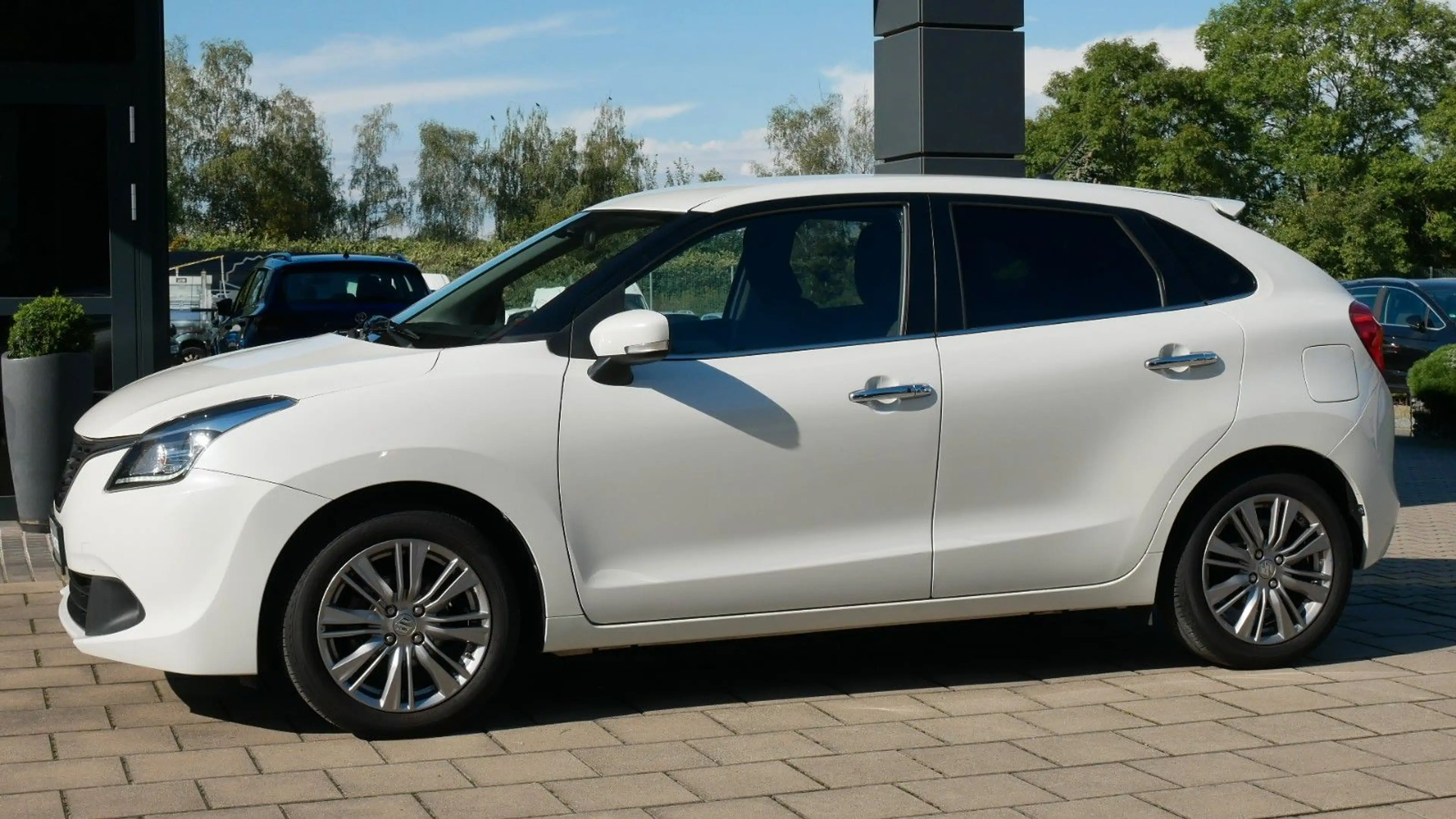 Suzuki Baleno 1.0 Autom. Comfort Navi Kamera ACC AHK — photo 4