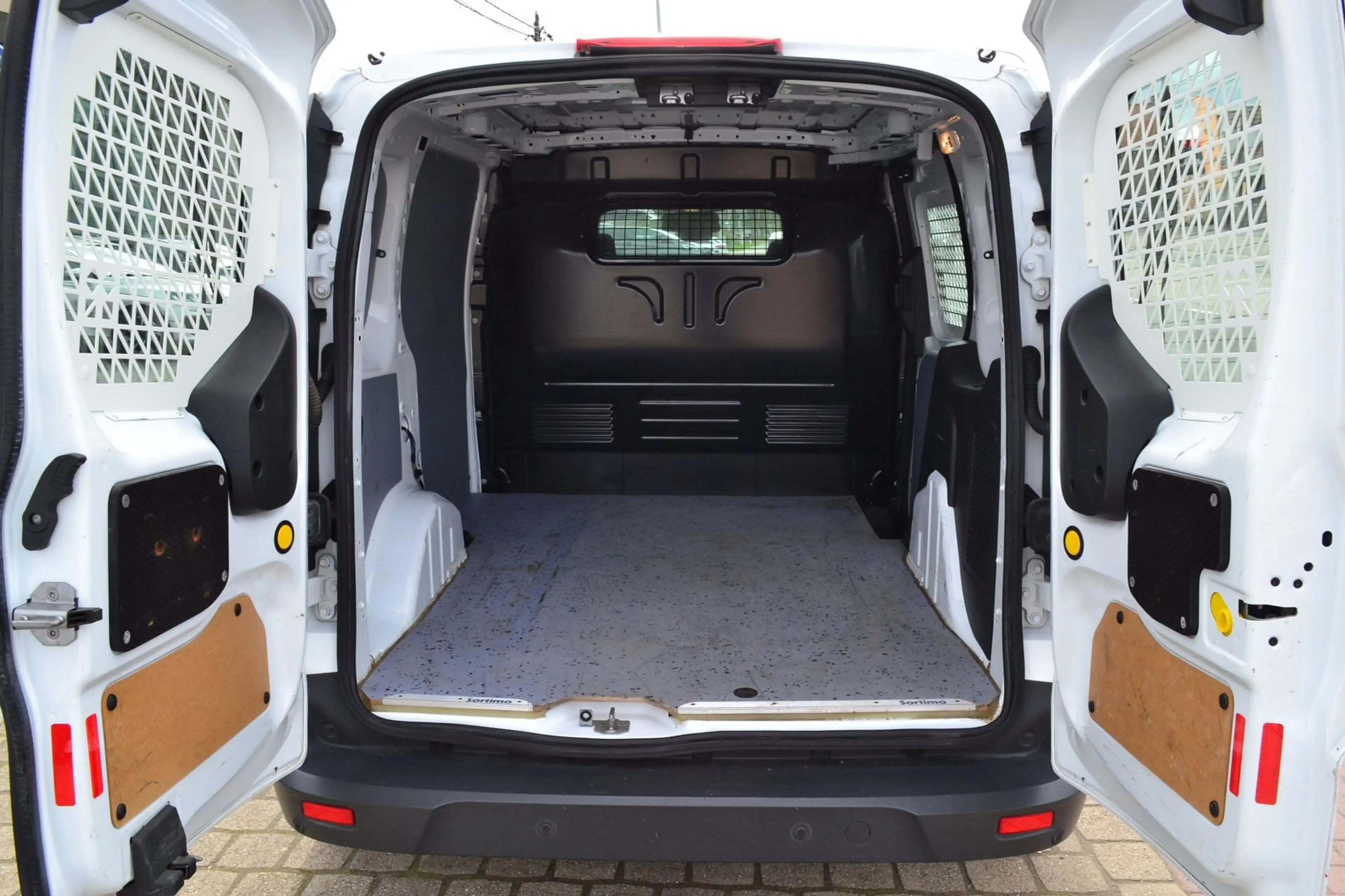 Ford Transit Connect Trend L1 1.5 TDCI - 10.000 euro + BTW — photo 7