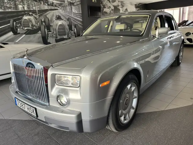 Rolls-Royce Phantom V12
