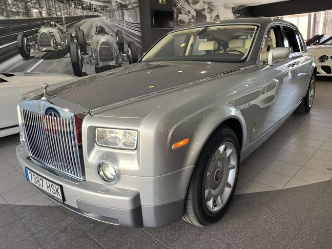 Rolls-Royce Phantom