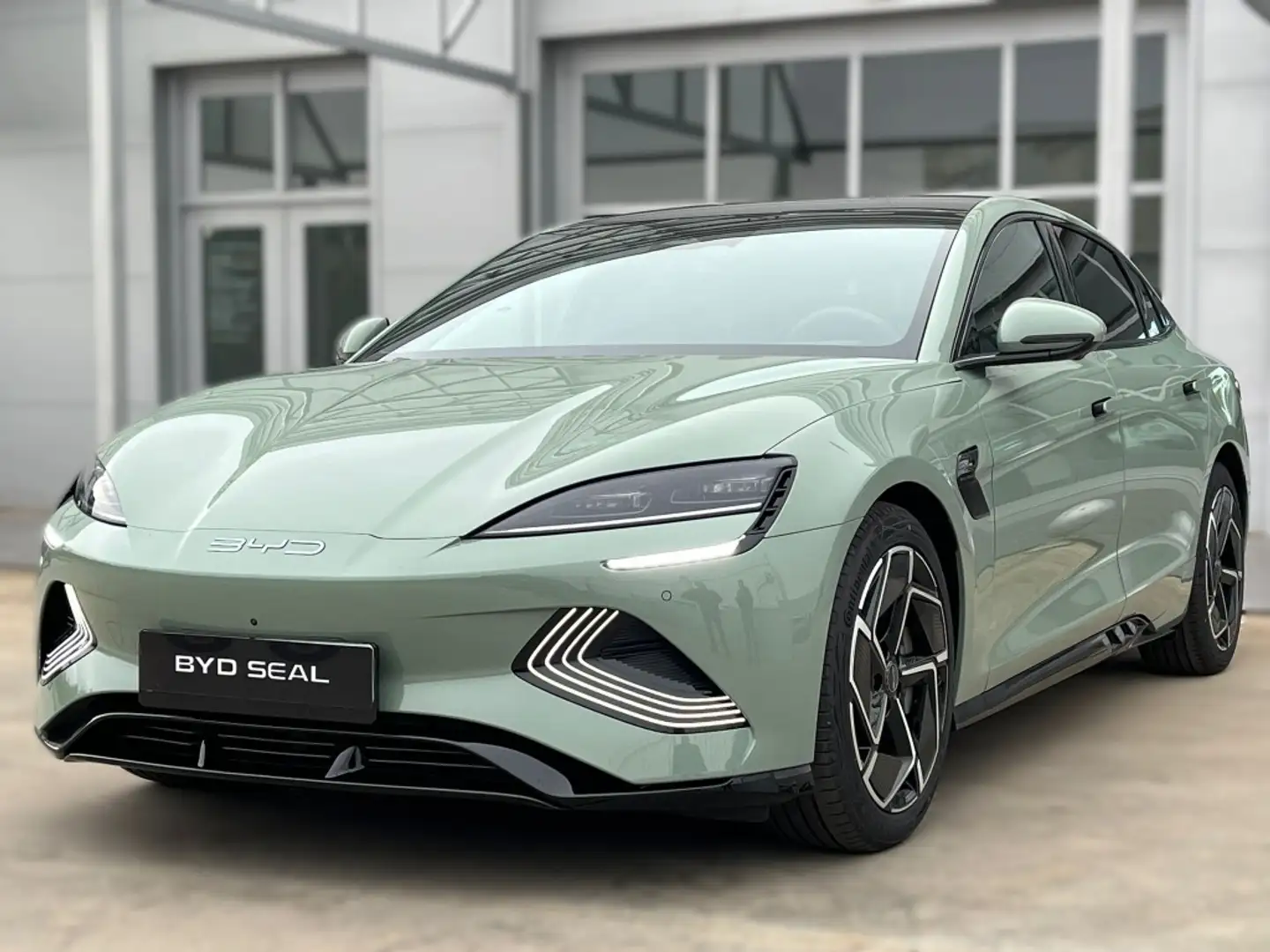 BYD Seal Design RWD 230kW Verde - 1