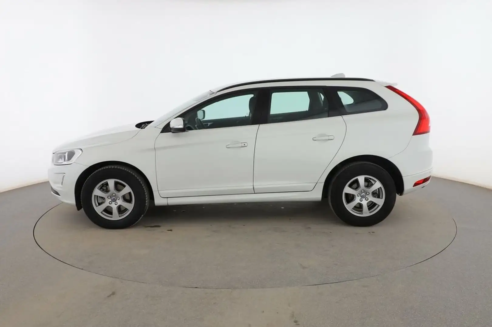 Volvo XC60 2.4 D4 Momentum AWD Blanco - 2