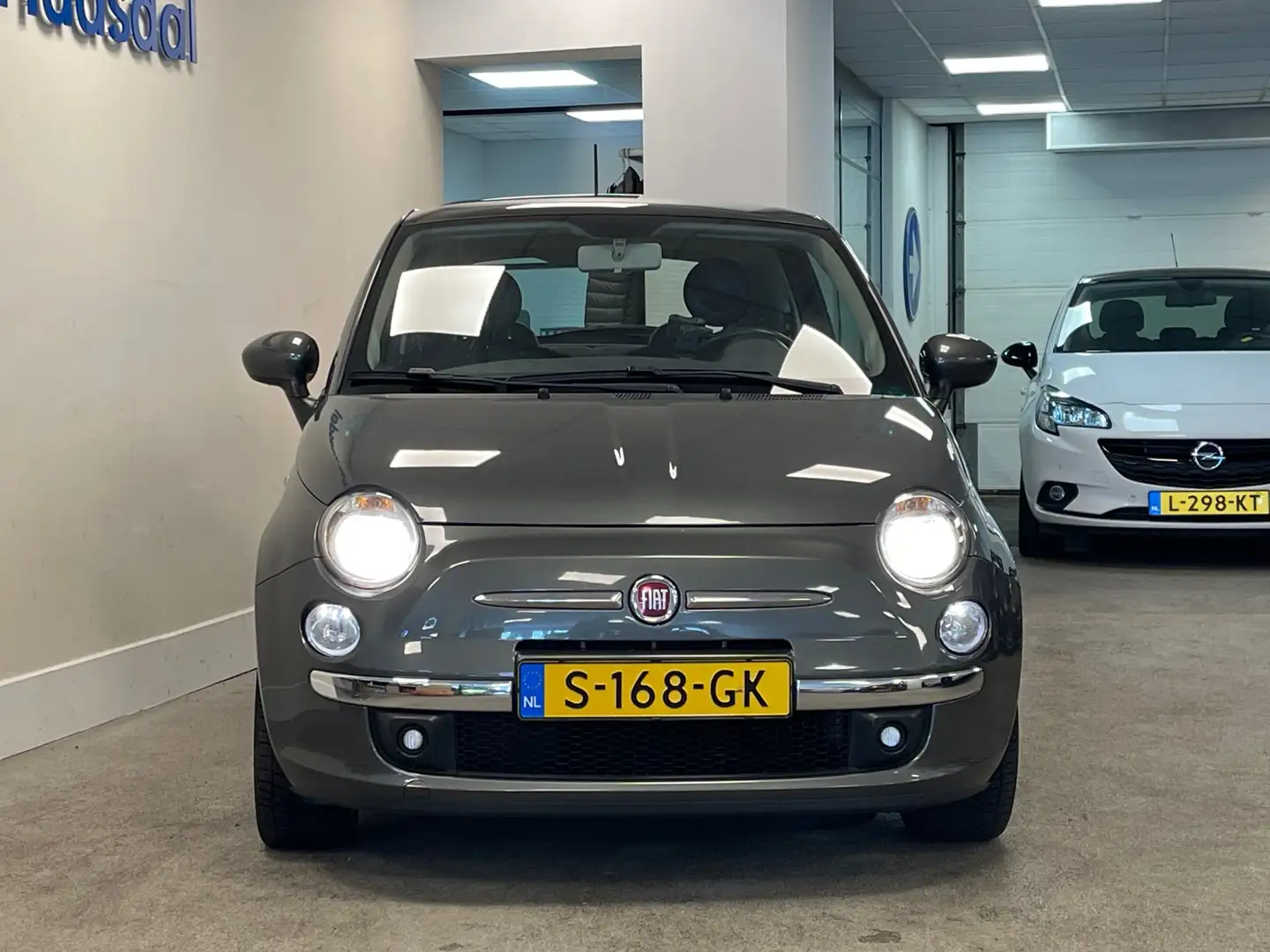 Fiat 500 1.2 Lounge|PANO|16"|AIRCO|4-CILINDER|2e EIGENAAR Grijs - 2