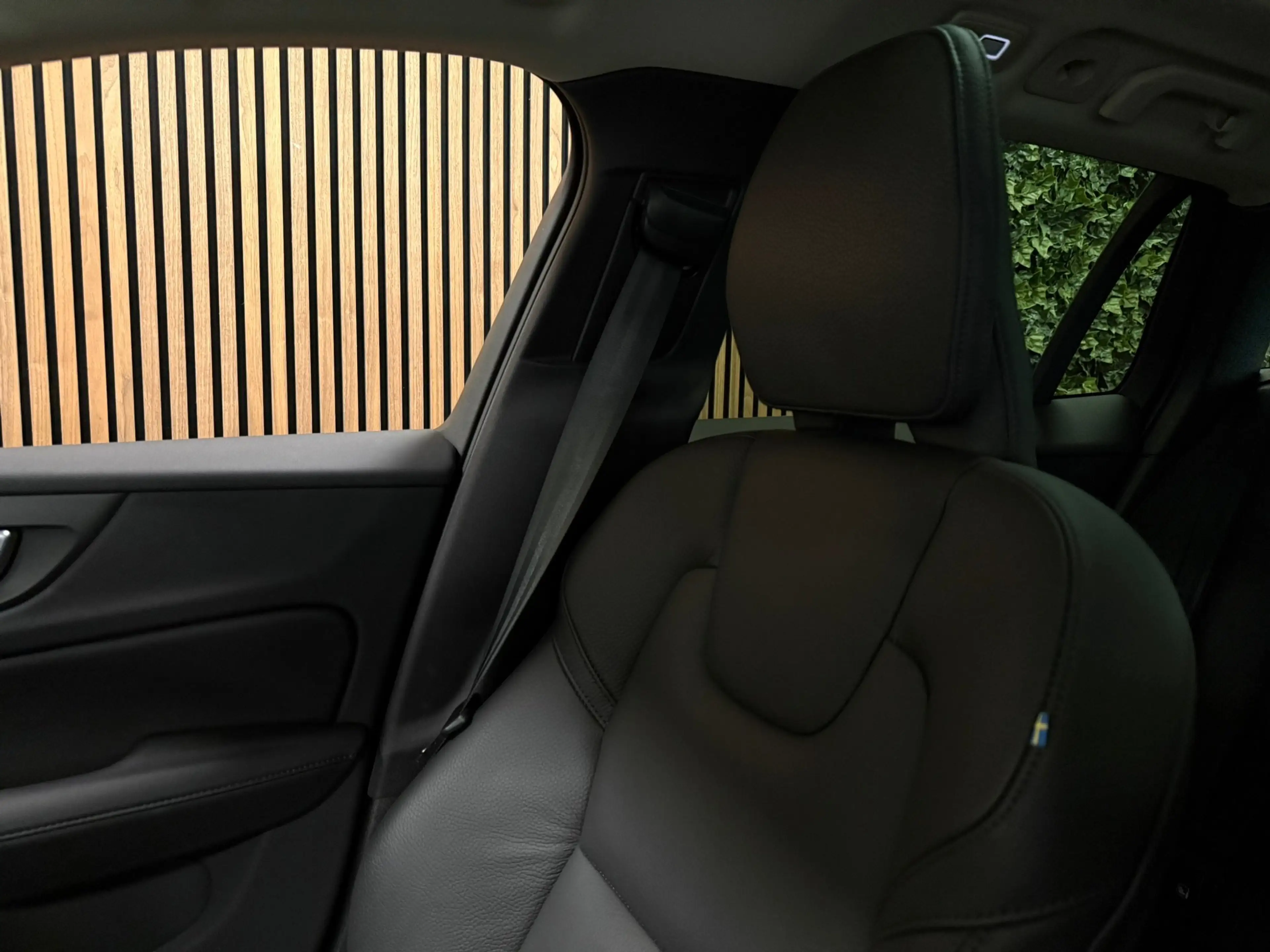 Volvo V60 B4 Plus Dark | Schuifdak | Trekhaak | Adaptieve Cr — photo 36