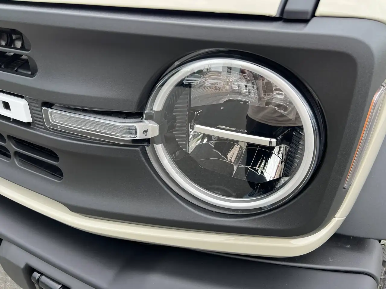 Ford Bronco снимка Ford Bronco