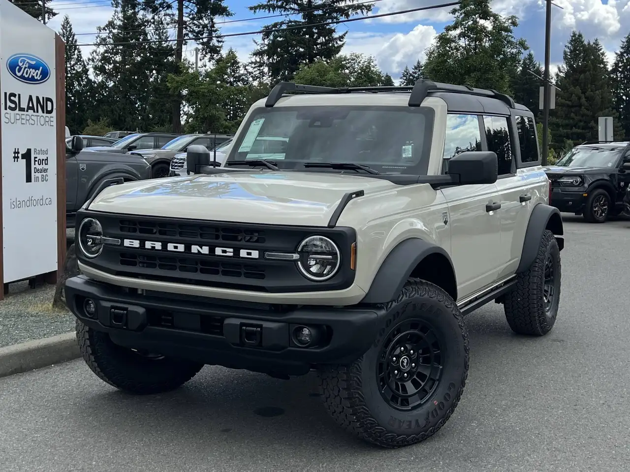 Ford Bronco снимка Ford Bronco
