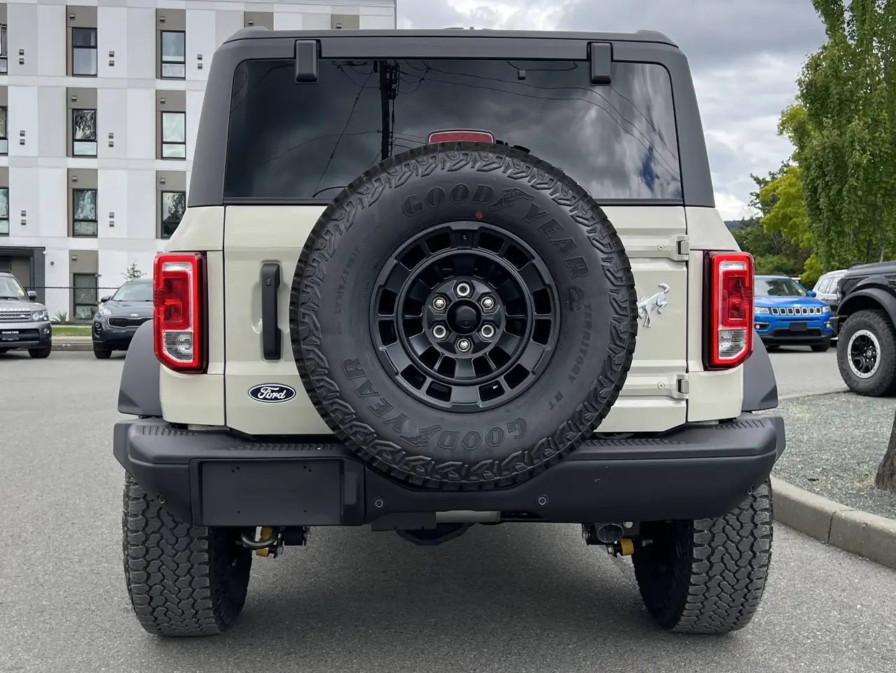 Ford Bronco снимка Ford Bronco