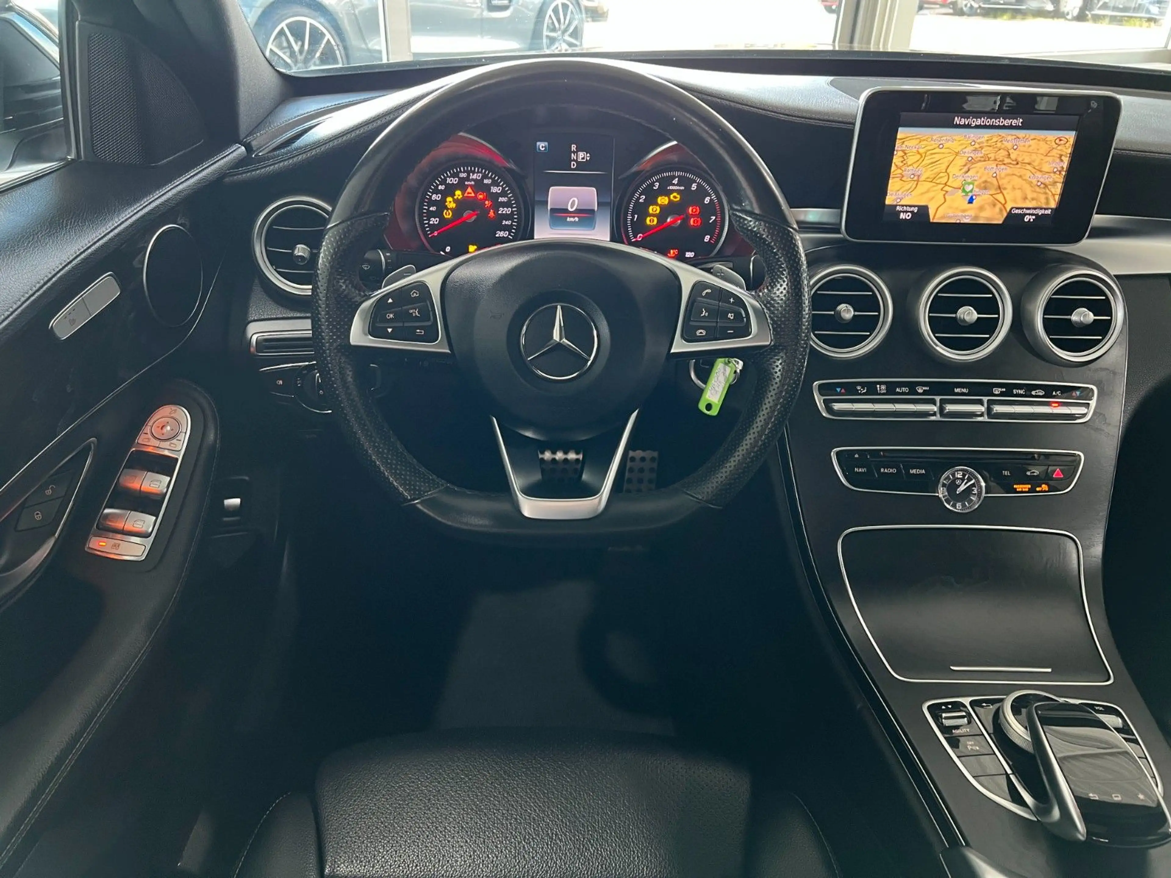 Mercedes-Benz C 200 CGI Lim. AMG | GSD | NAVI | SHZ | AHK — photo 11