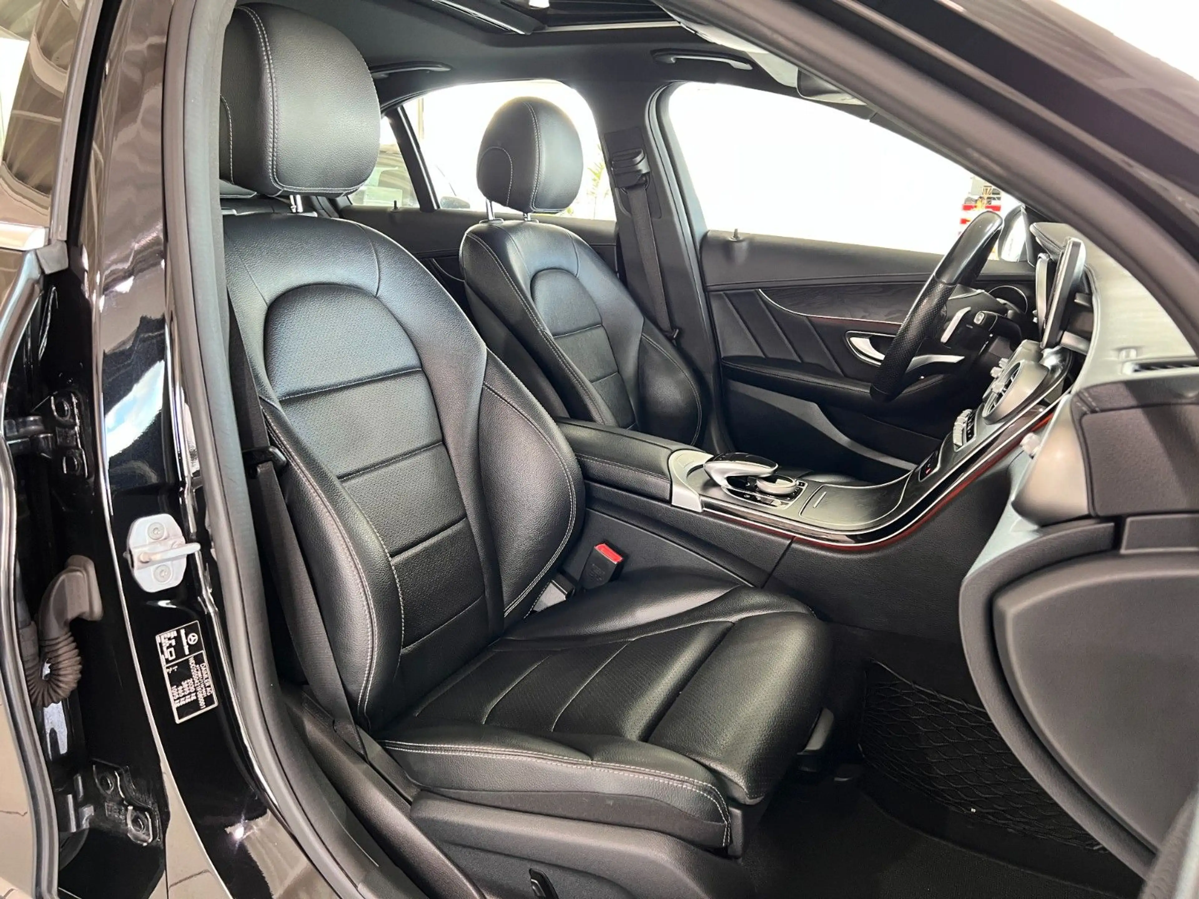 Mercedes-Benz C 200 CGI Lim. AMG | GSD | NAVI | SHZ | AHK — photo 20