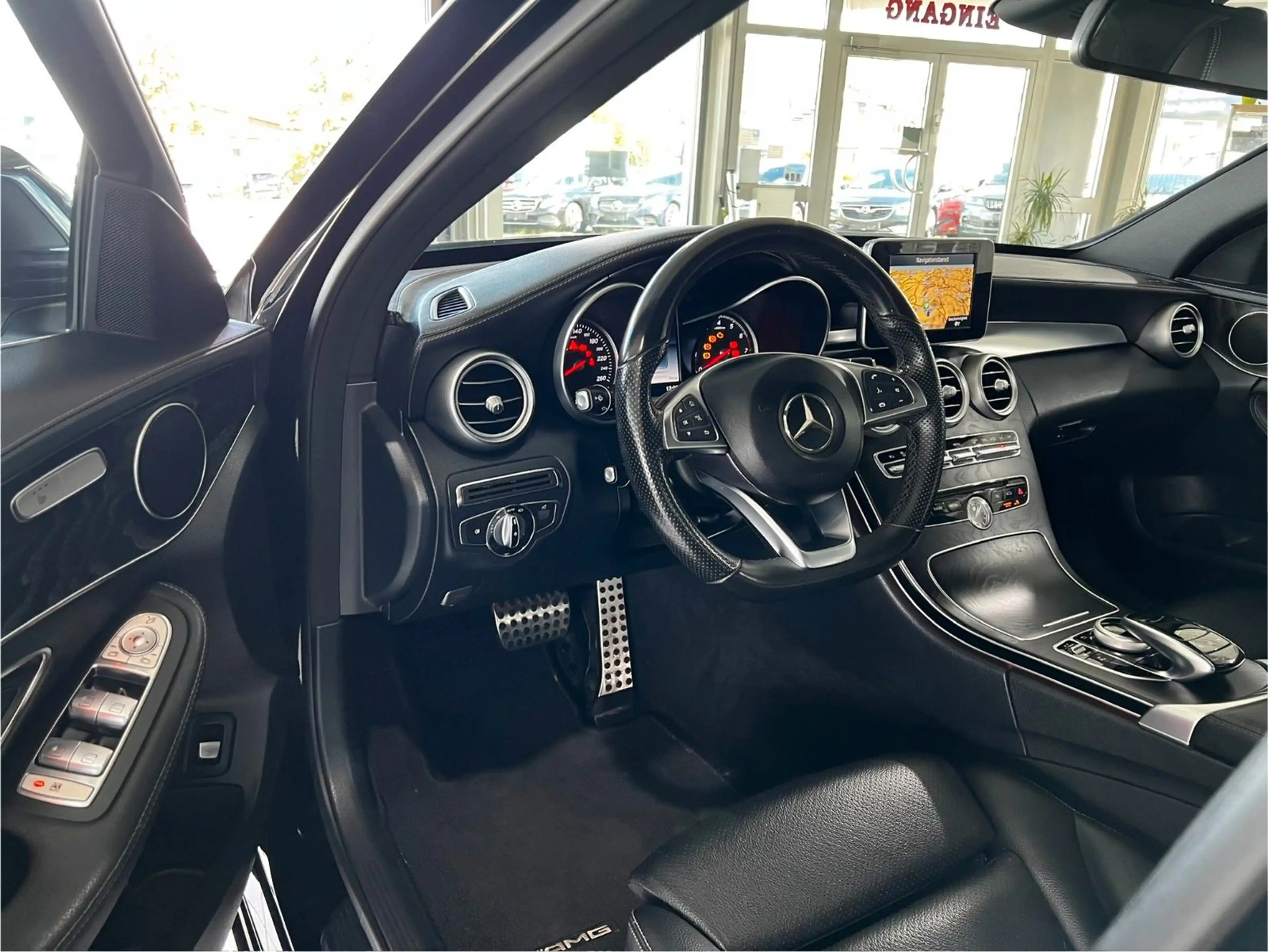 Mercedes-Benz C 200 CGI Lim. AMG | GSD | NAVI | SHZ | AHK — photo 10