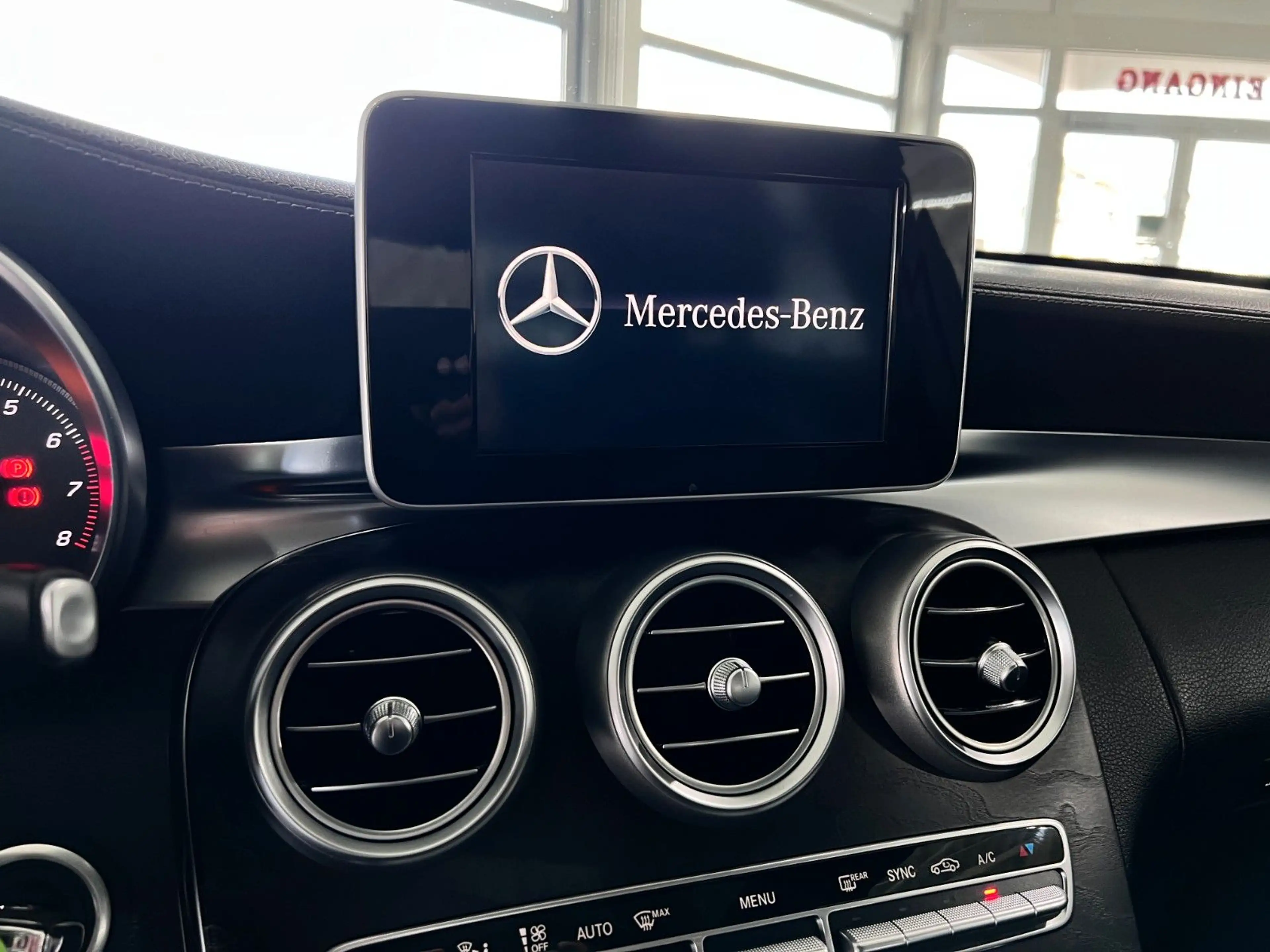 Mercedes-Benz C 200 CGI Lim. AMG | GSD | NAVI | SHZ | AHK — photo 12