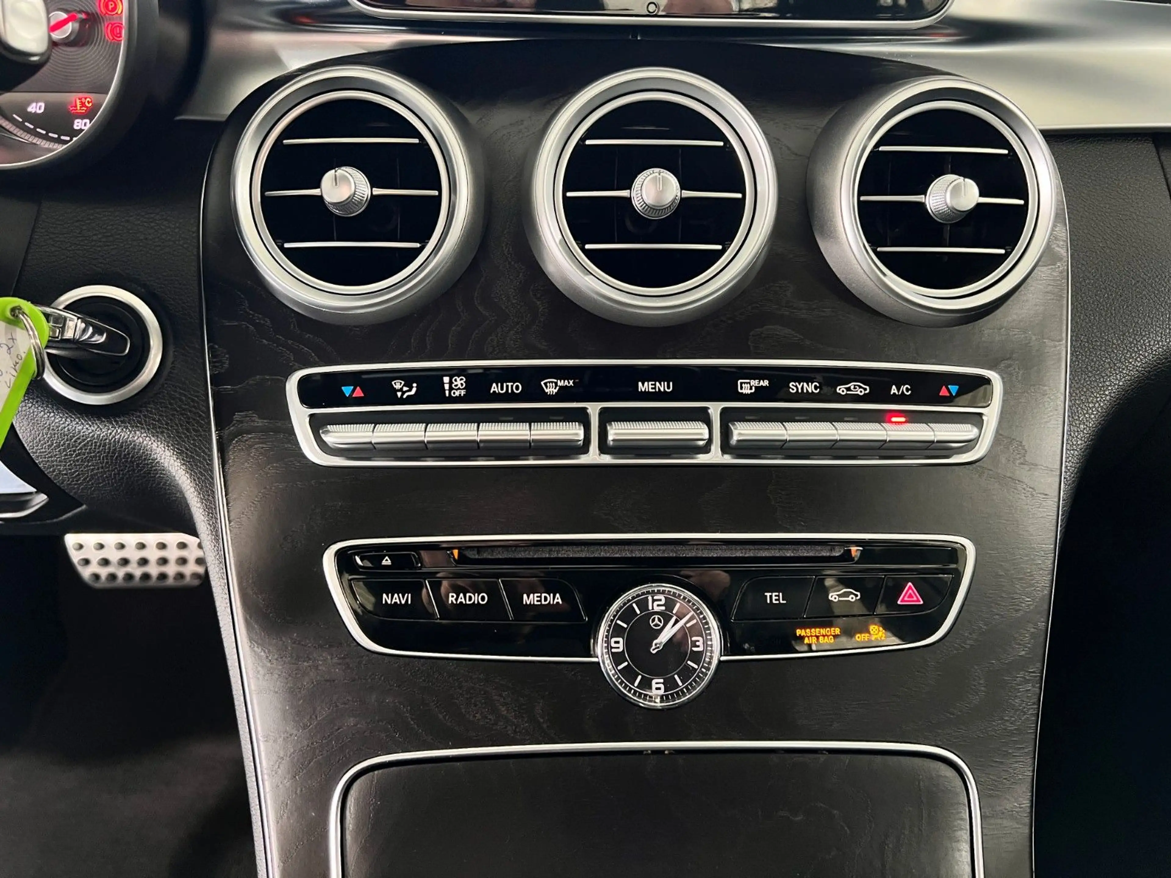 Mercedes-Benz C 200 CGI Lim. AMG | GSD | NAVI | SHZ | AHK — photo 14