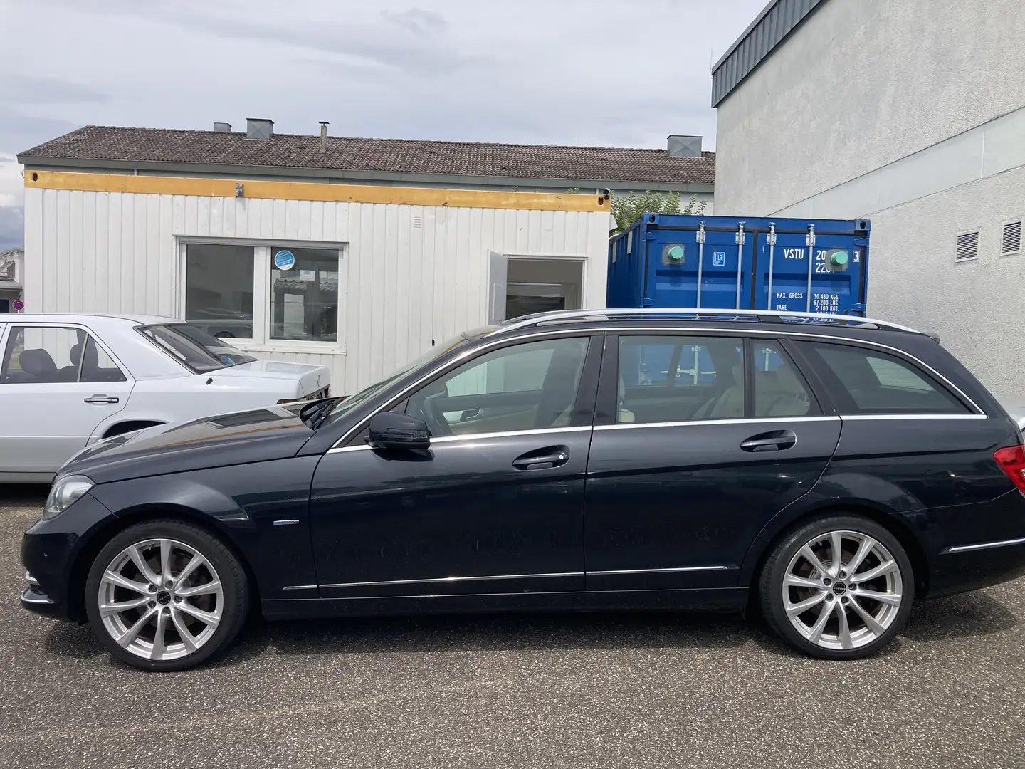 Mercedes-Benz C 350 T (BlueEFFICIENCY) 7G-TRONIC Avantgarde Noir - 1