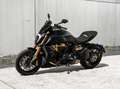 Ducati Diavel 1260 S ** 3000 km ** Black And Steel - thumbnail 1
