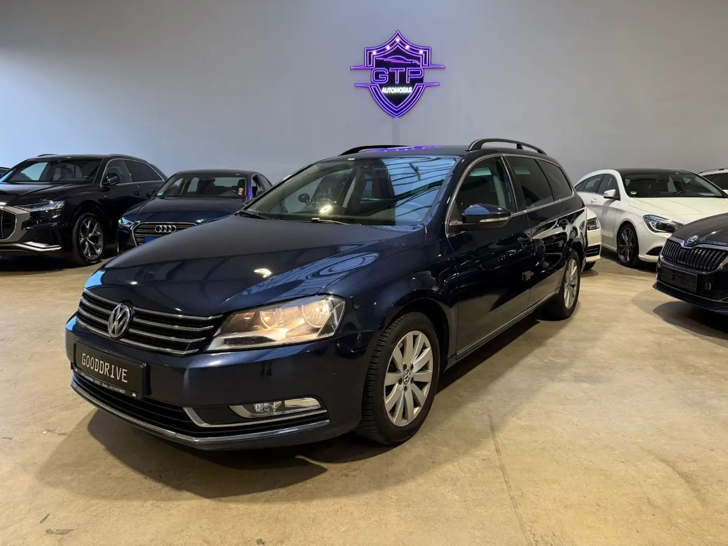 Volkswagen Passat Variant Comfortline BlueMotion plava - 1